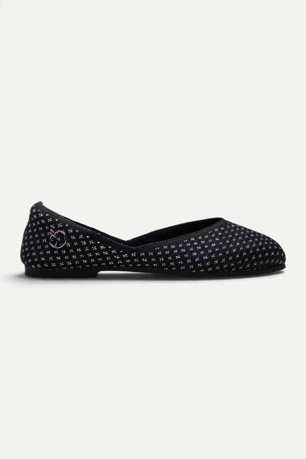 Sitara Juttis in Black Silver, side view