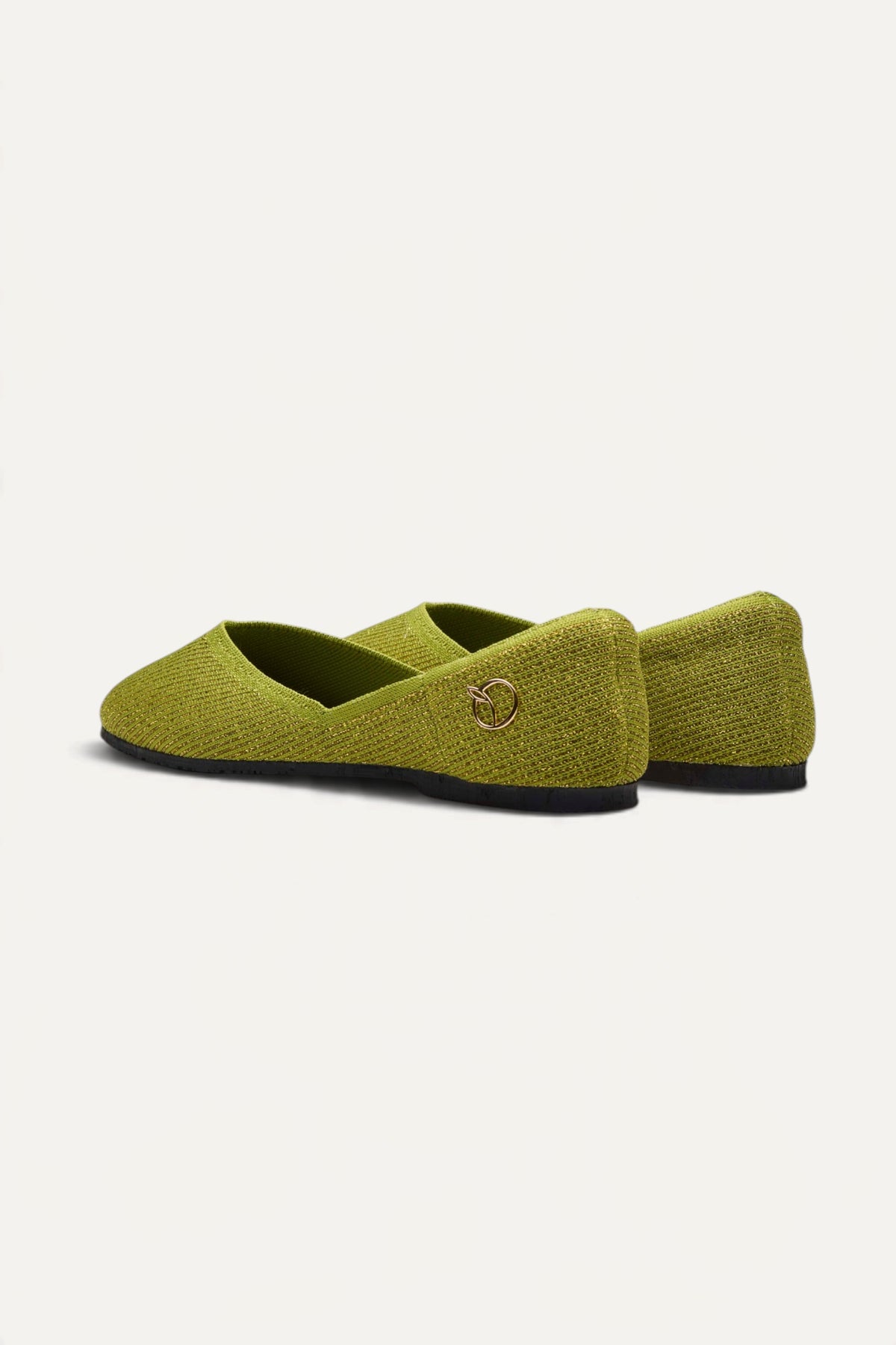 Sitara Juttis in Green Gold, pair, side view