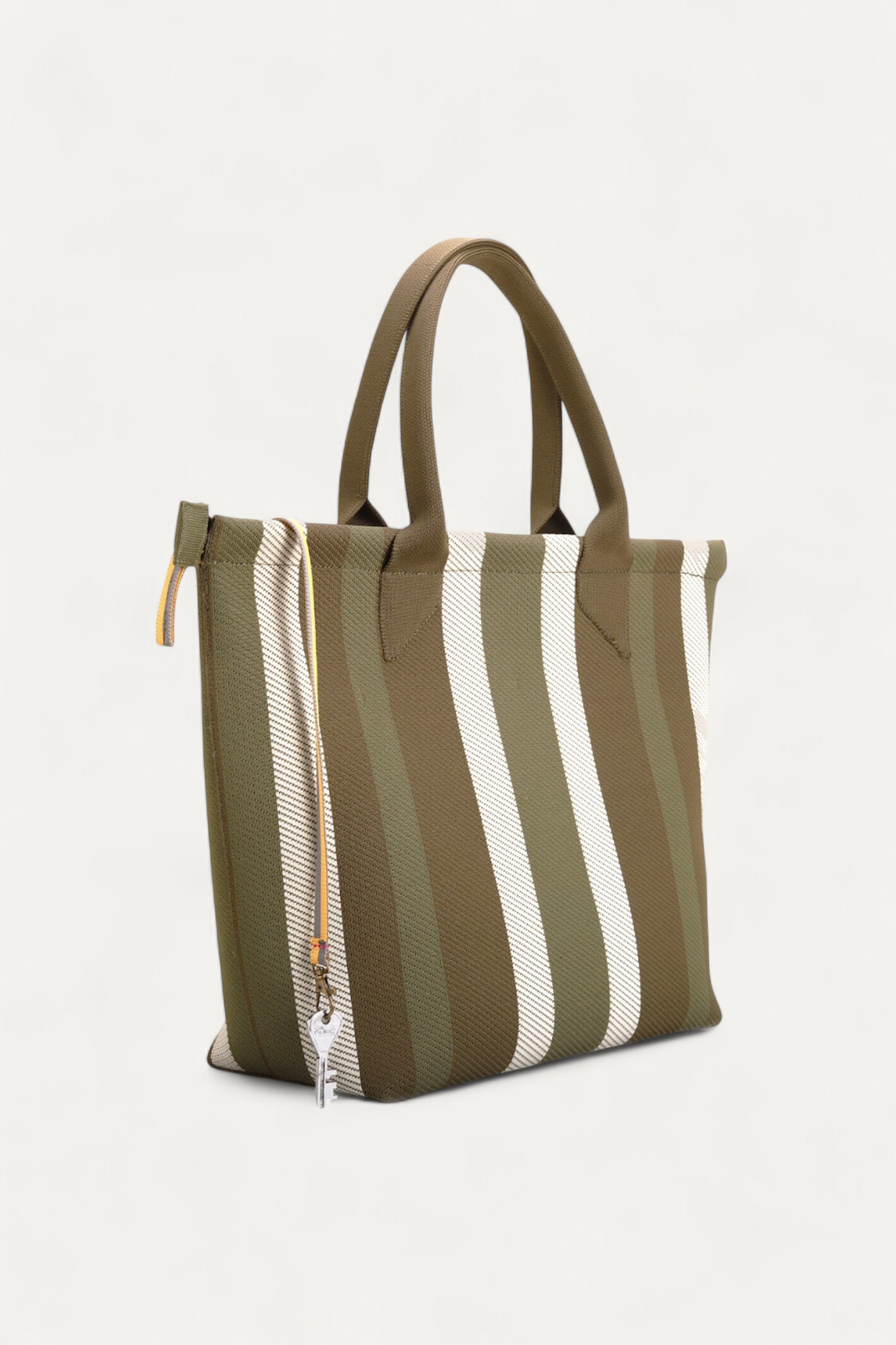 RIOZ-Eco-friendly zipper tote bag for women—sustainable, spacious, and made from recycled materials, ideal for everyday use and conscious living