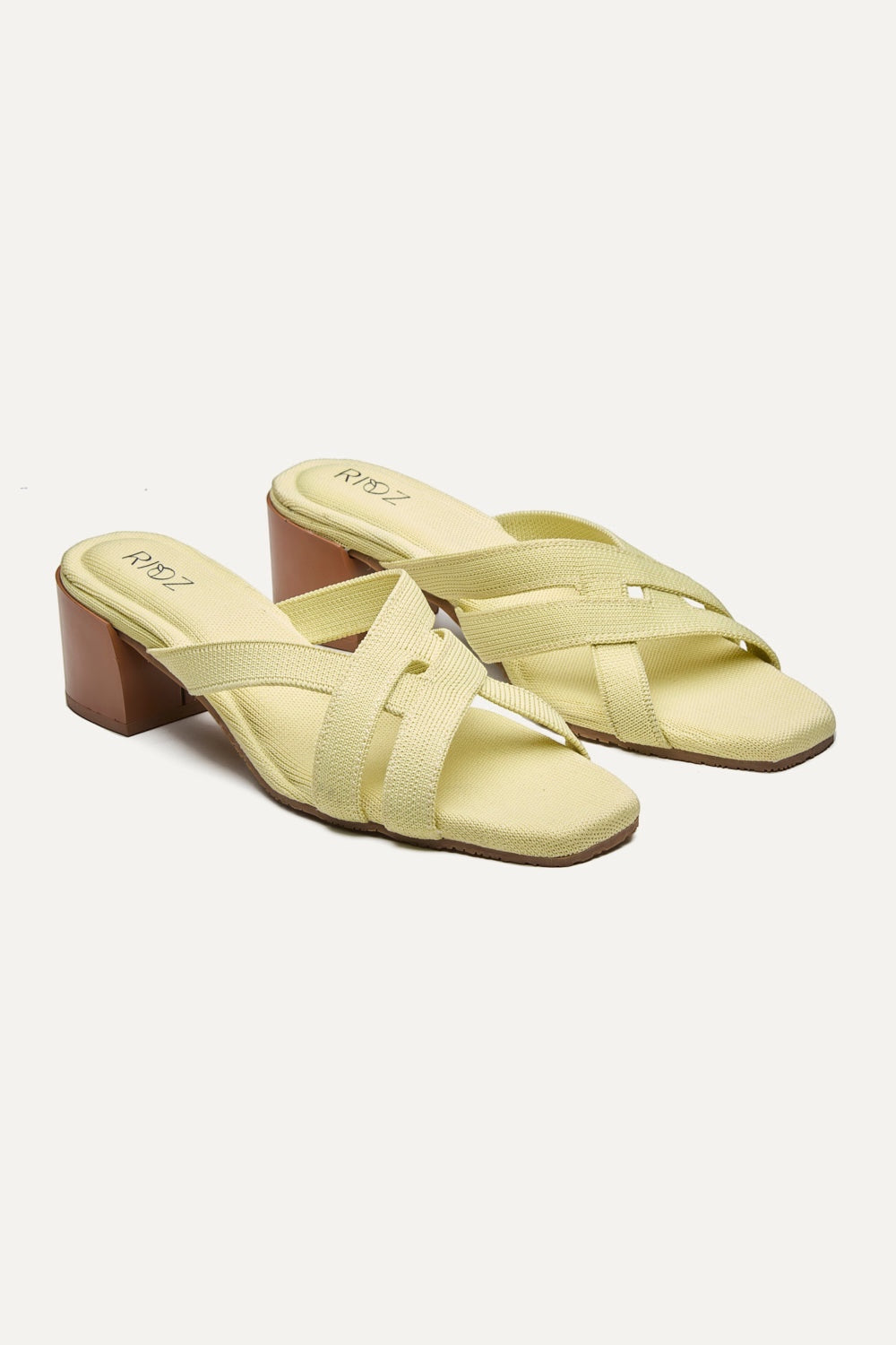 Mila Heel
