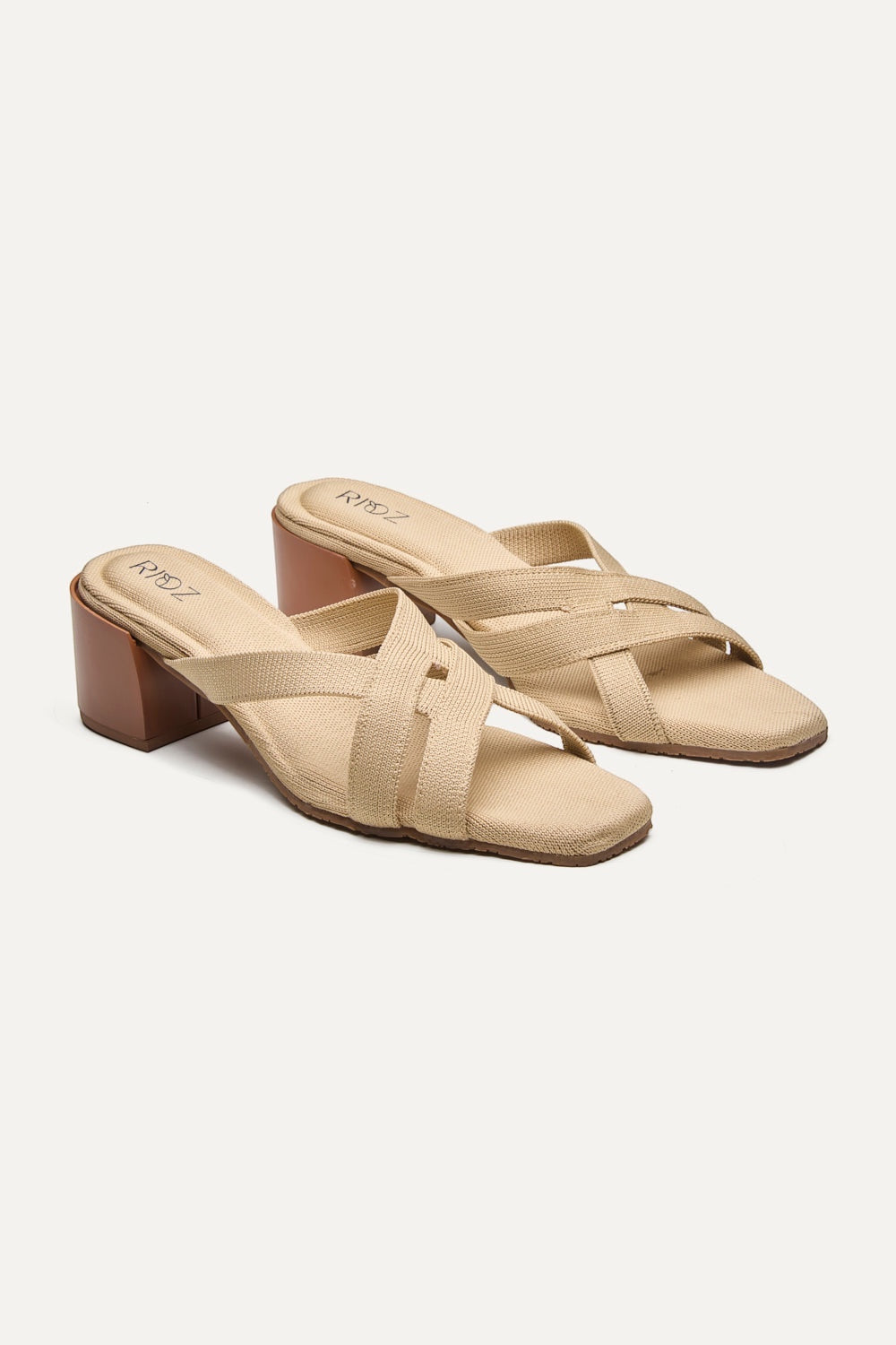 Mila Heel