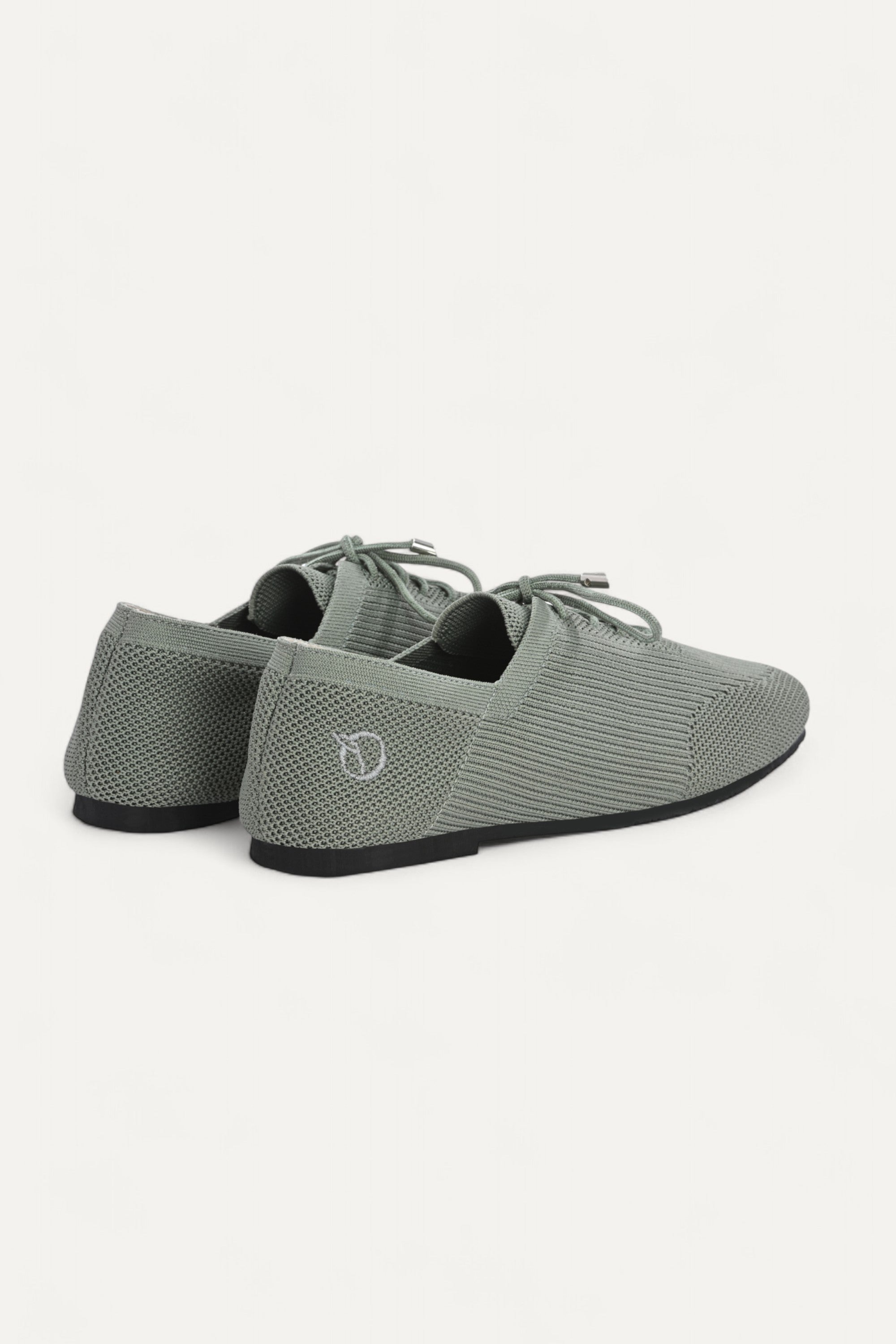 Airy Lace Up Sneakers- Square