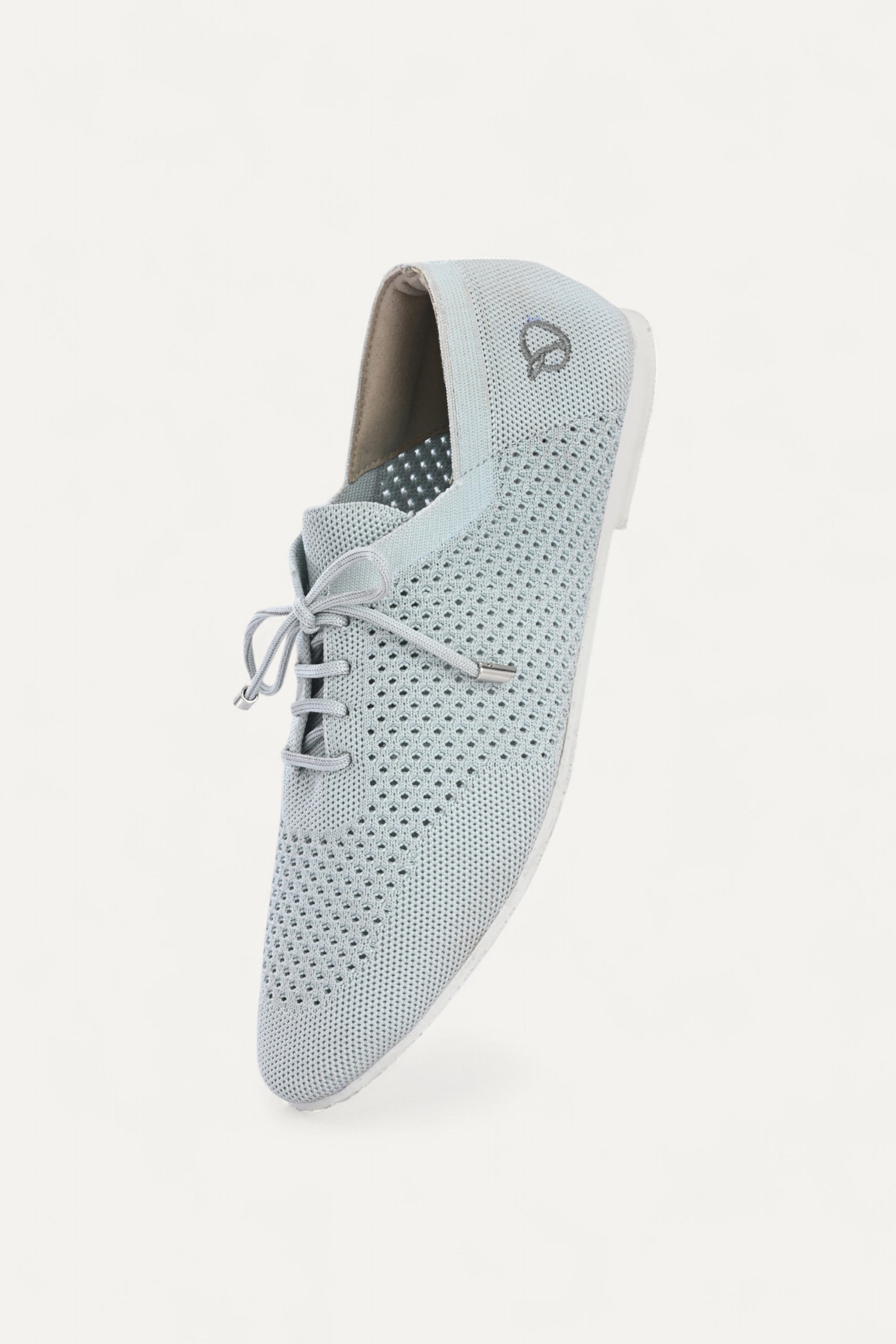 rioz store- sneakers for women- lace up sneakers - eco friendly shoe-sustainable footwear