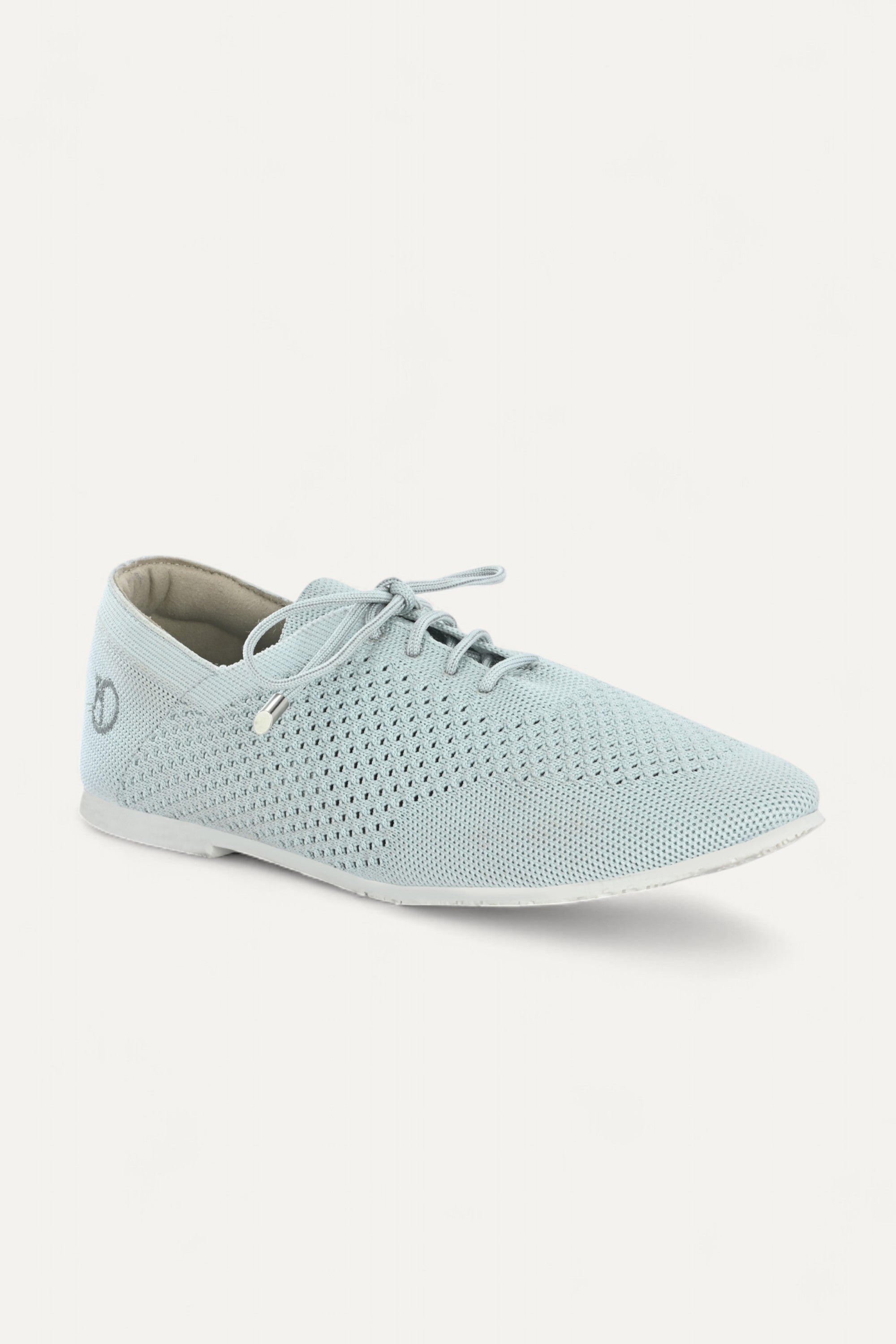 rioz store- sneakers for women- lace up sneakers - eco friendly shoe-sustainable footwear