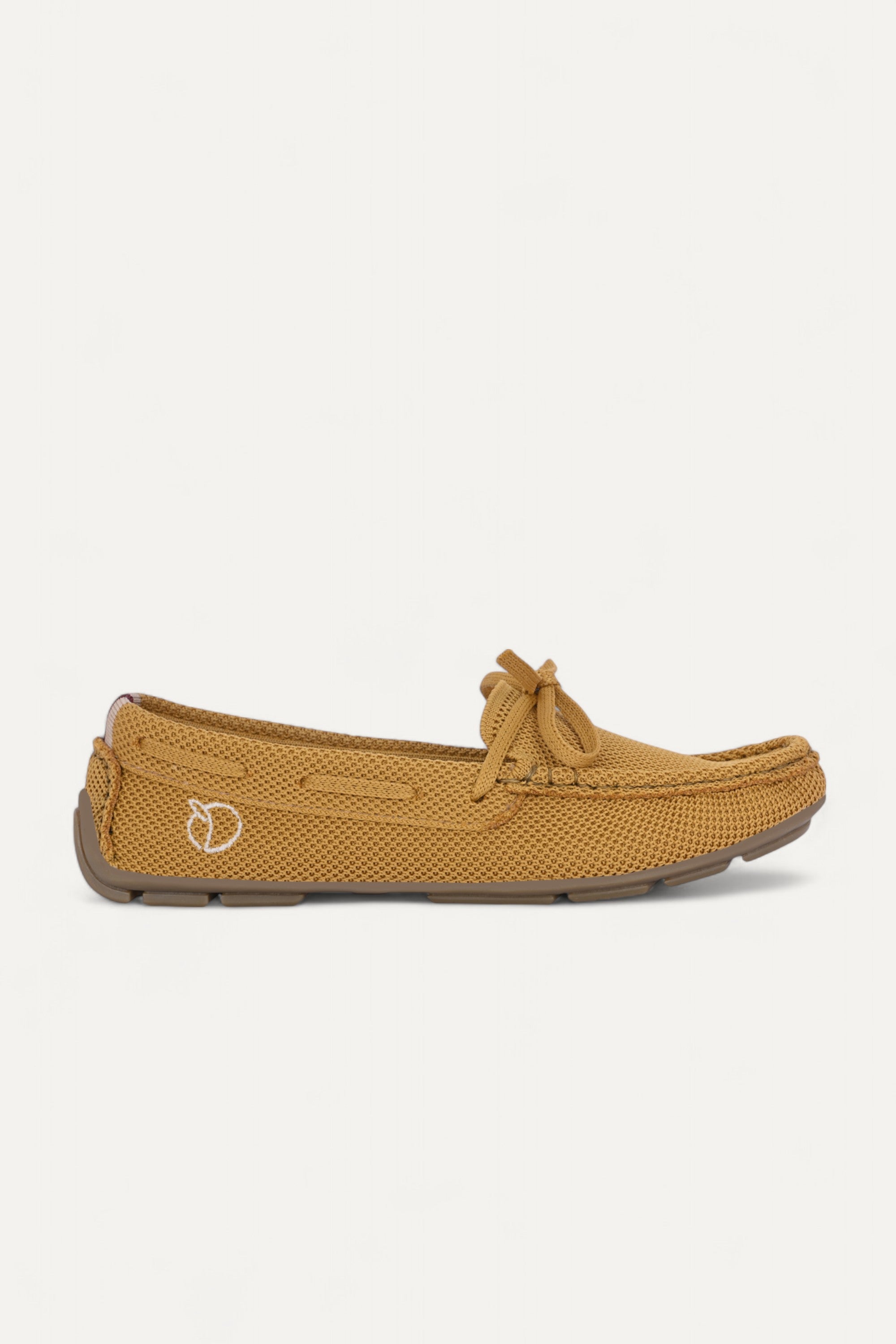 rioz store- sneakers for women- lace up sneakers - eco friendly shoe-sustainable footwear-beige loafers-cream loafers