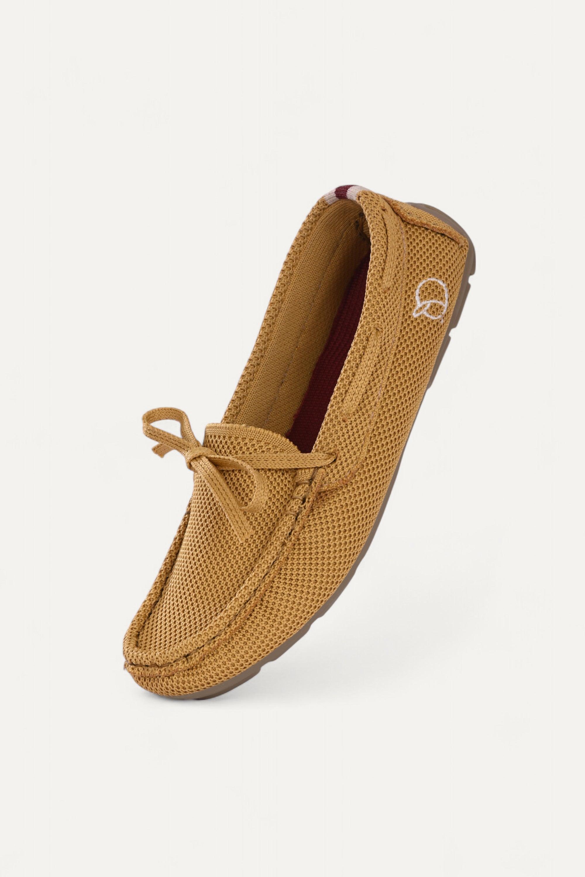 rioz store- sneakers for women- lace up sneakers - eco friendly shoe-sustainable footwear-beige loafers-cream loafers