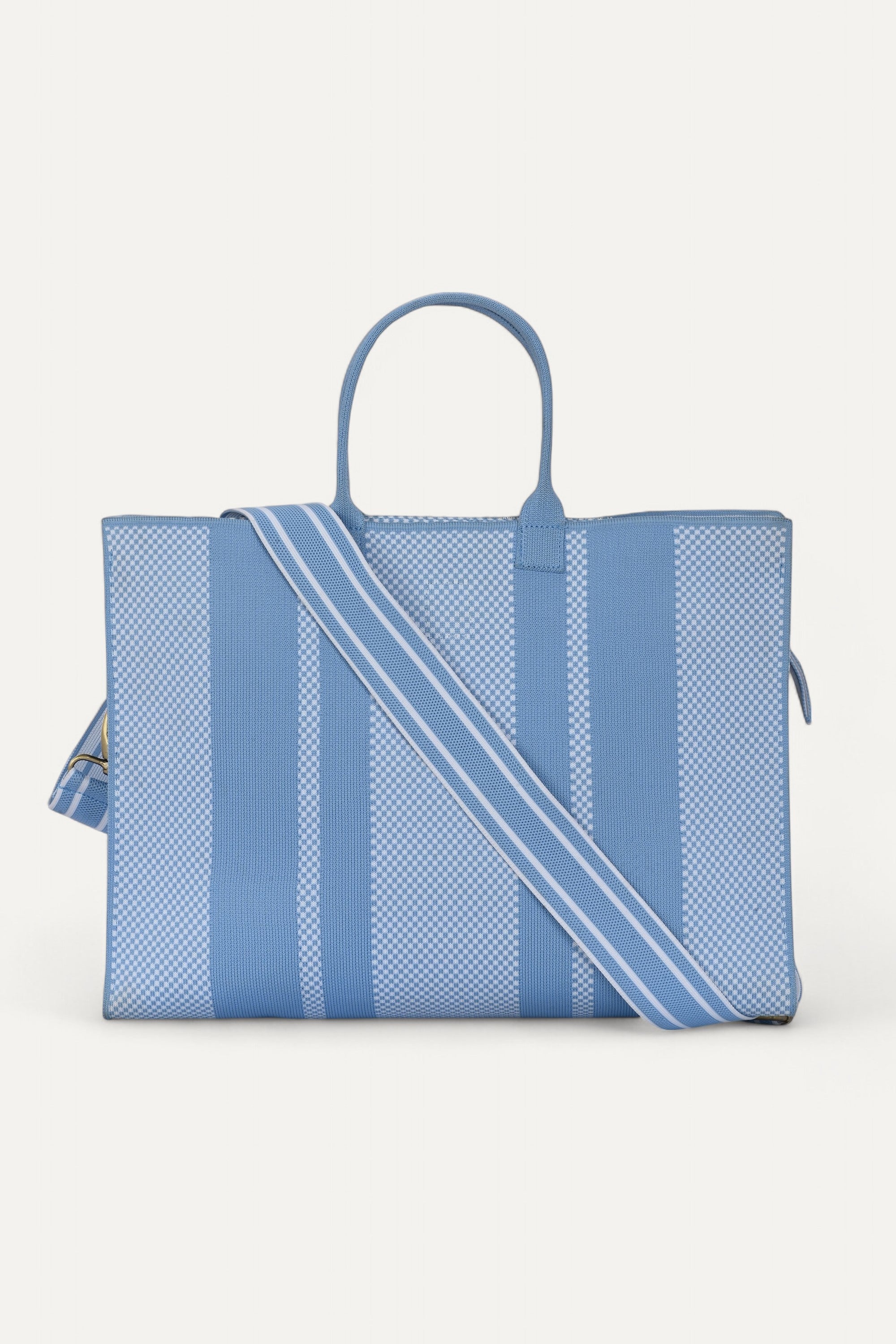 RIOZ-Eco-friendly women’s messenger office bag—durable, spacious, and made from sustainable materials, perfect for professional and everyday use.