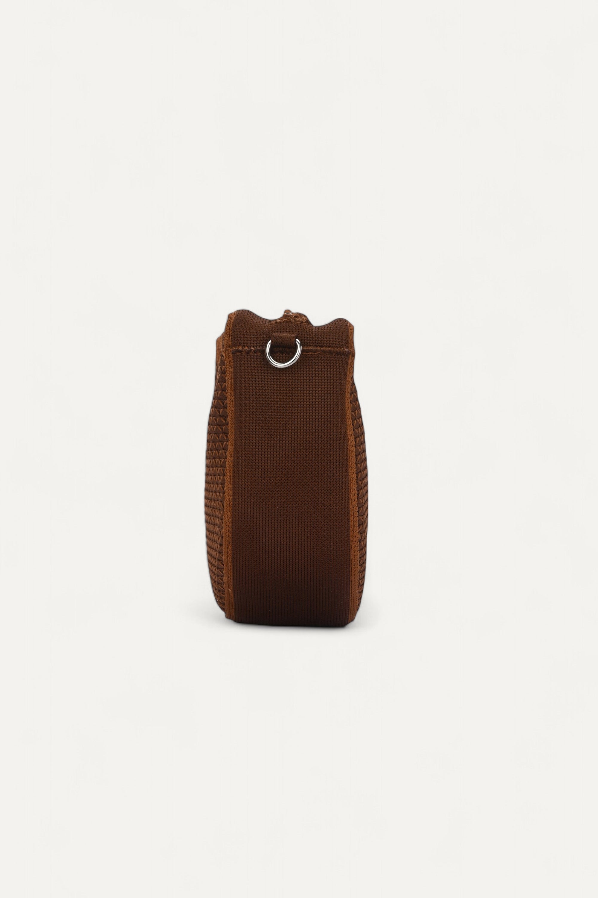 Eco-friendly crossbody bag for women—compact, stylish, and made from sustainable materials, ideal for everyday hands-free convenience