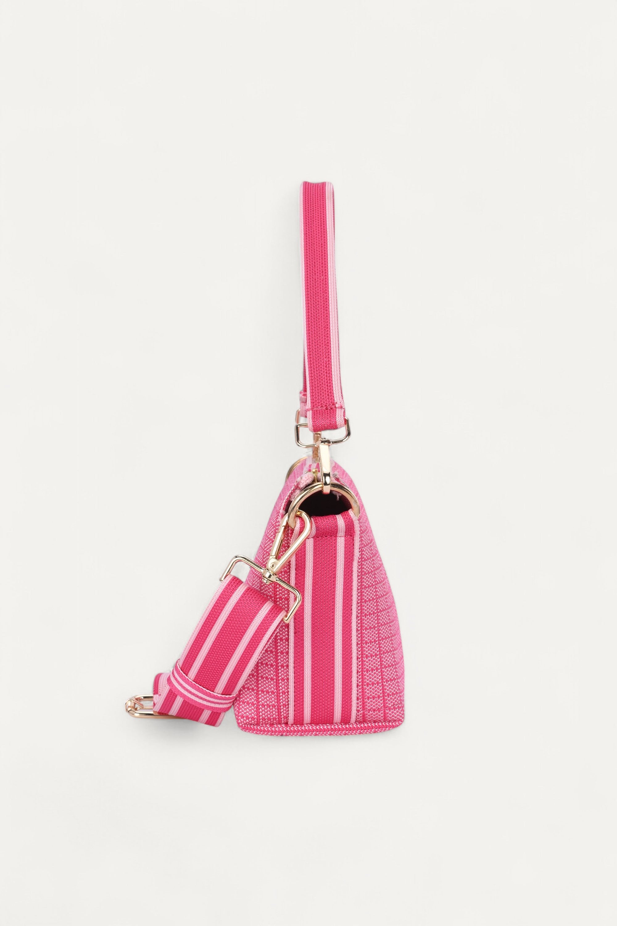 Rioz-Eco friendly bags-crossbody bags for women- sustainable-made from recycled plastic- secure zipper