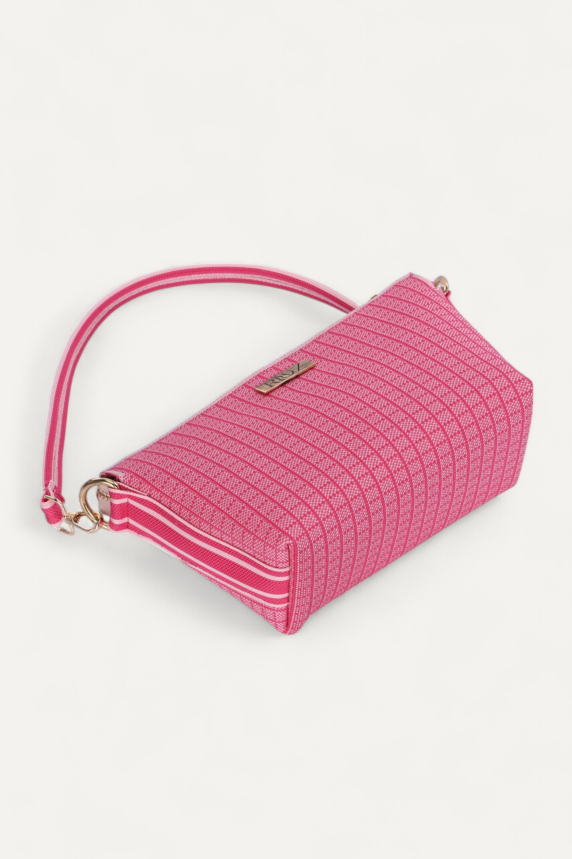 Rioz-Eco friendly bags-crossbody bags for women- sustainable-made from recycled plastic- secure zipper