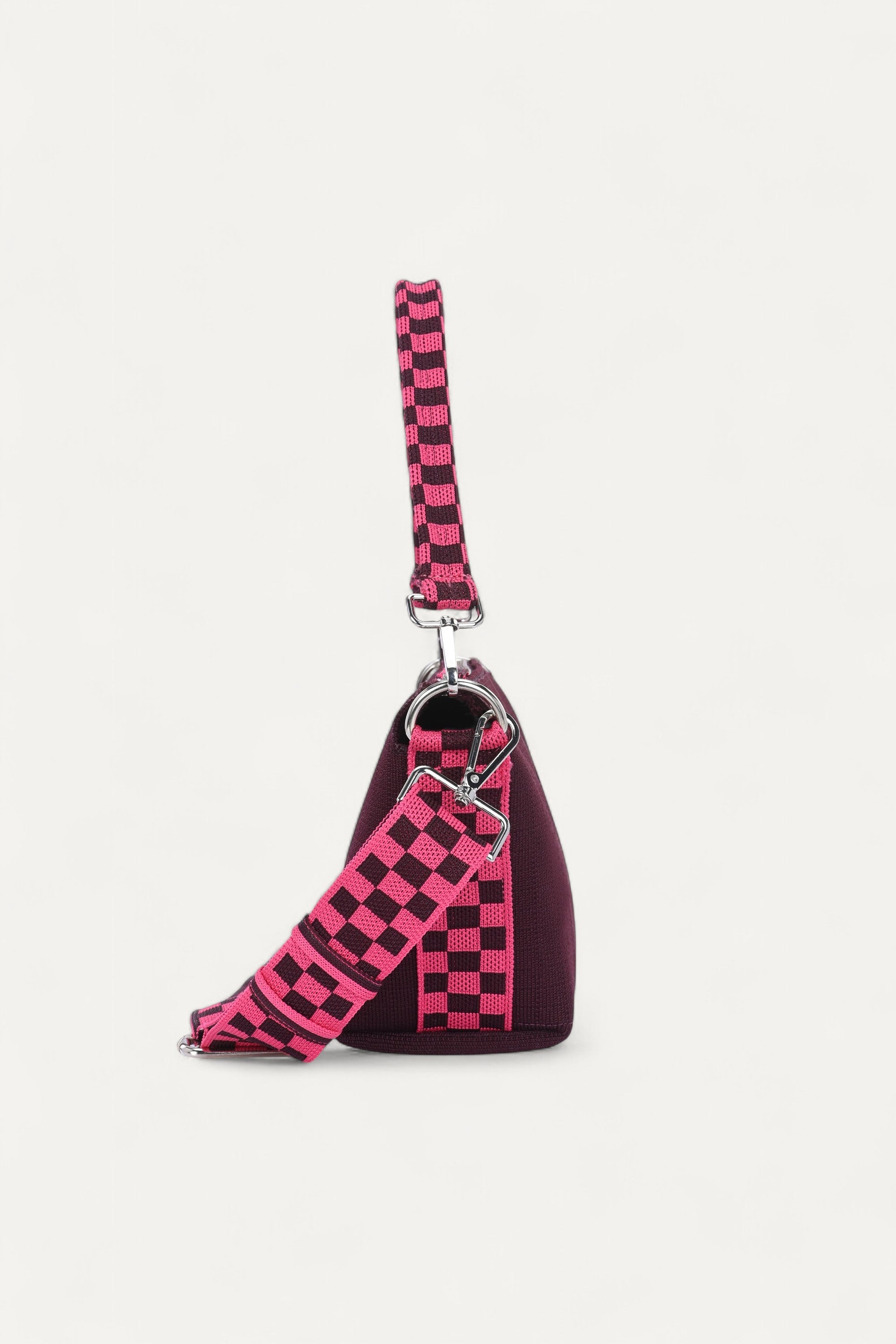 Rioz-Eco friendly bags-crossbody bags for women- sustainable-made from recycled plastic- secure zipper