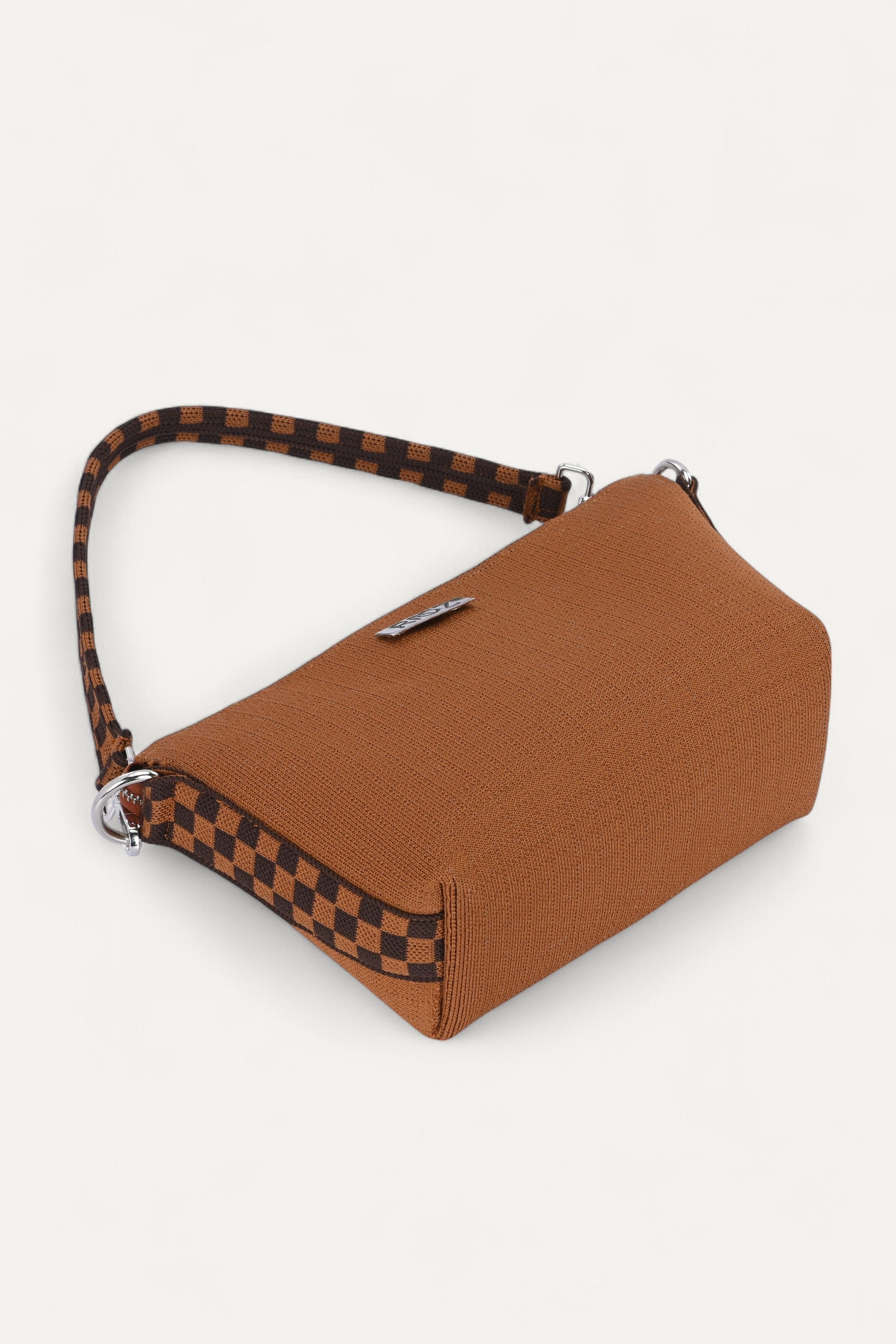 Rioz-Eco friendly bags-crossbody bags for women- sustainable-made from recycled plastic- secure zipper