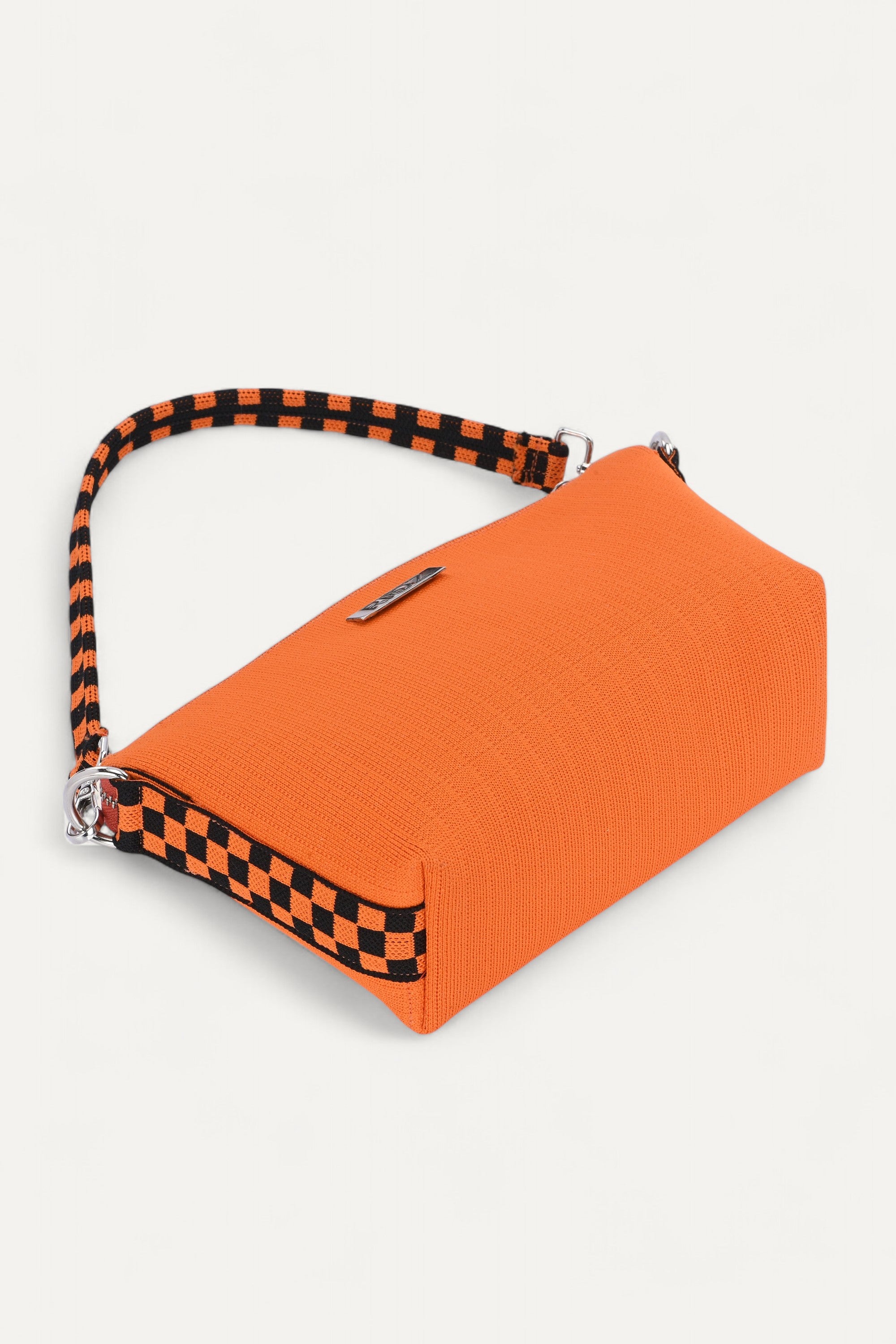 Rioz-Eco friendly bags-crossbody bags for women- sustainable-made from recycled plastic- secure zipper