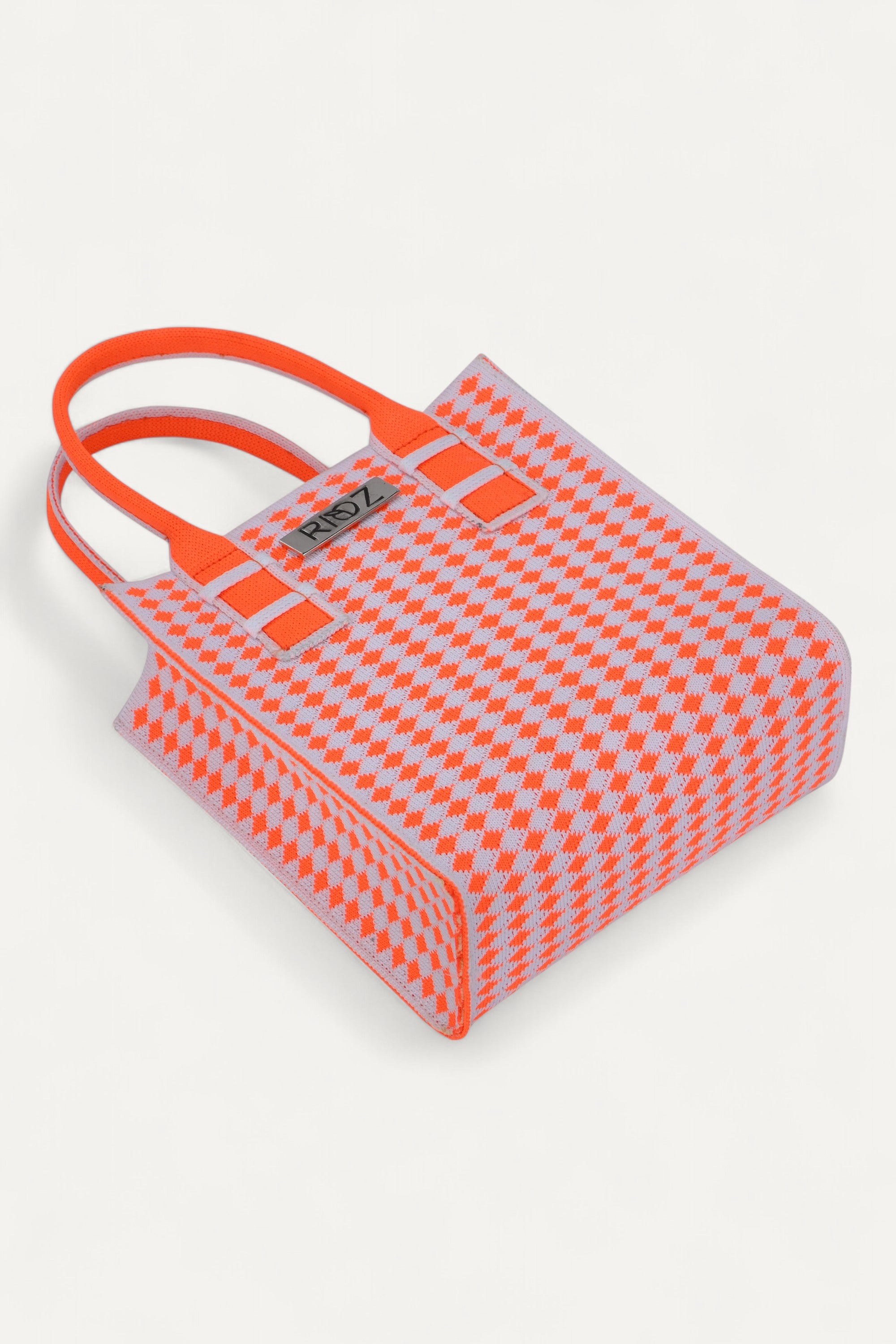 Rioz-Eco friendly bags-crossbody bags for women- sustainable-made from recycled plastic- secure zipper