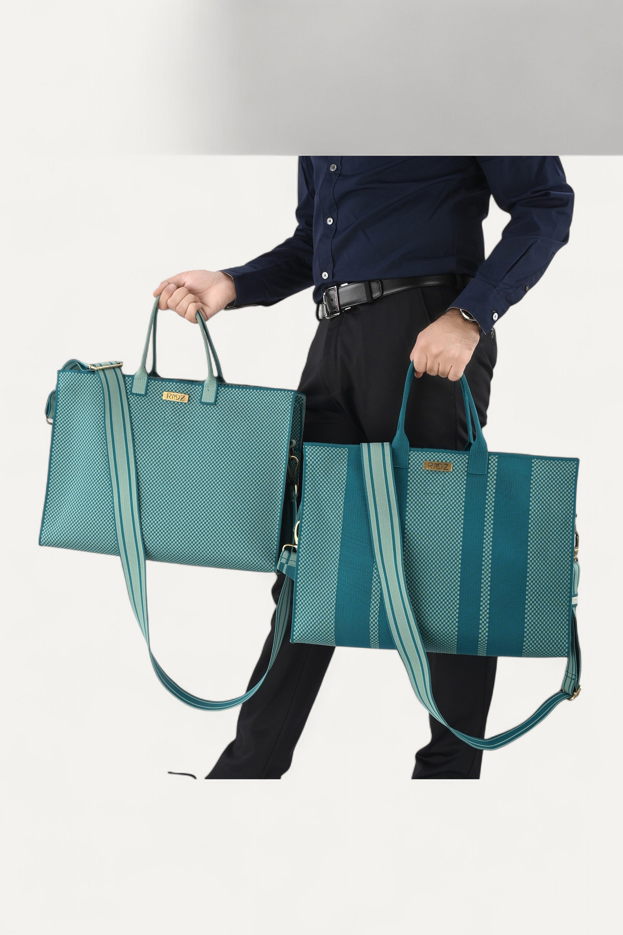 Eco-friendly women’s messenger office bag—durable, spacious, and made from sustainable materials, perfect for professional and everyday use.