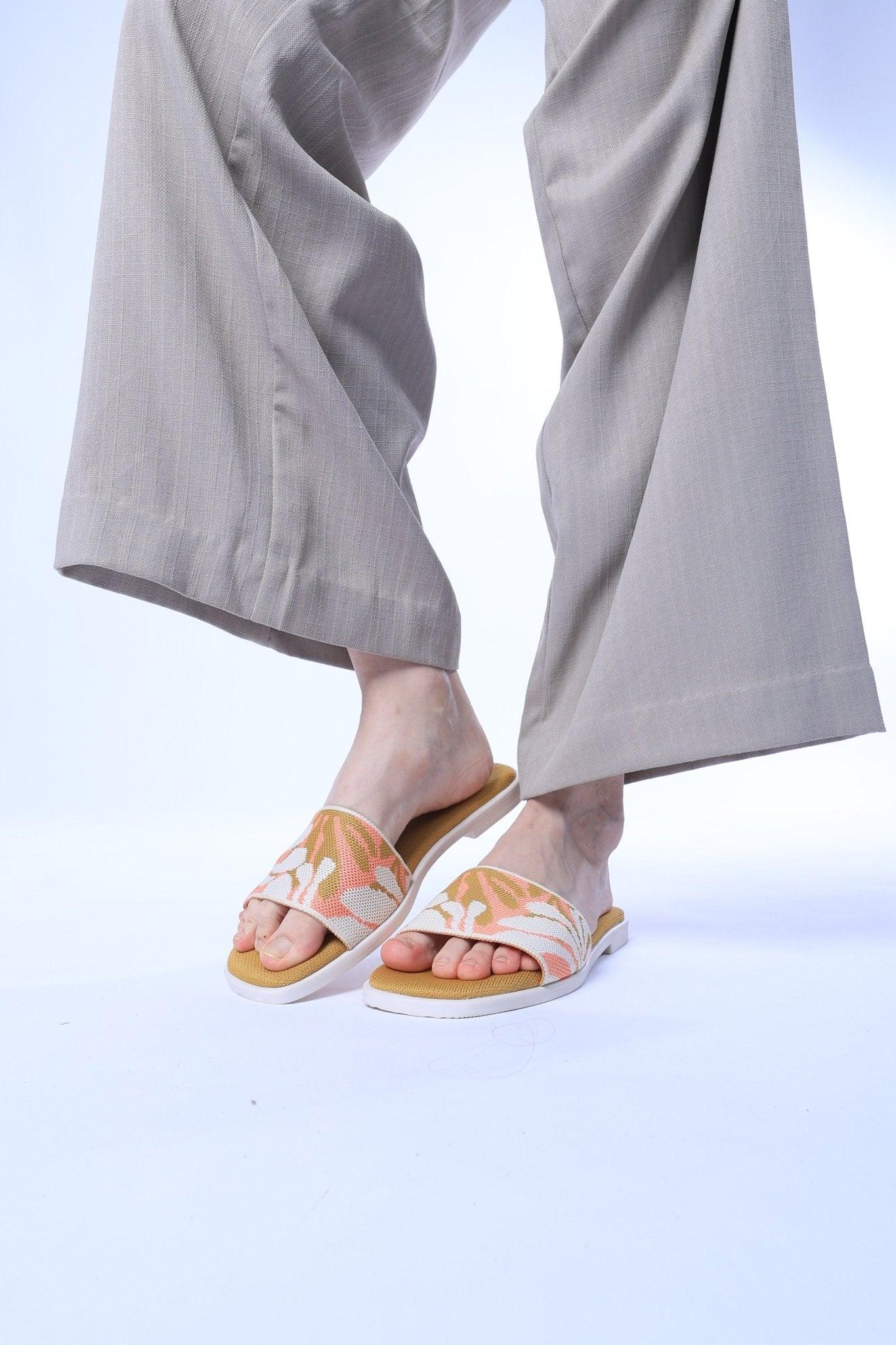 Feet Treat- Sliders - Rioz