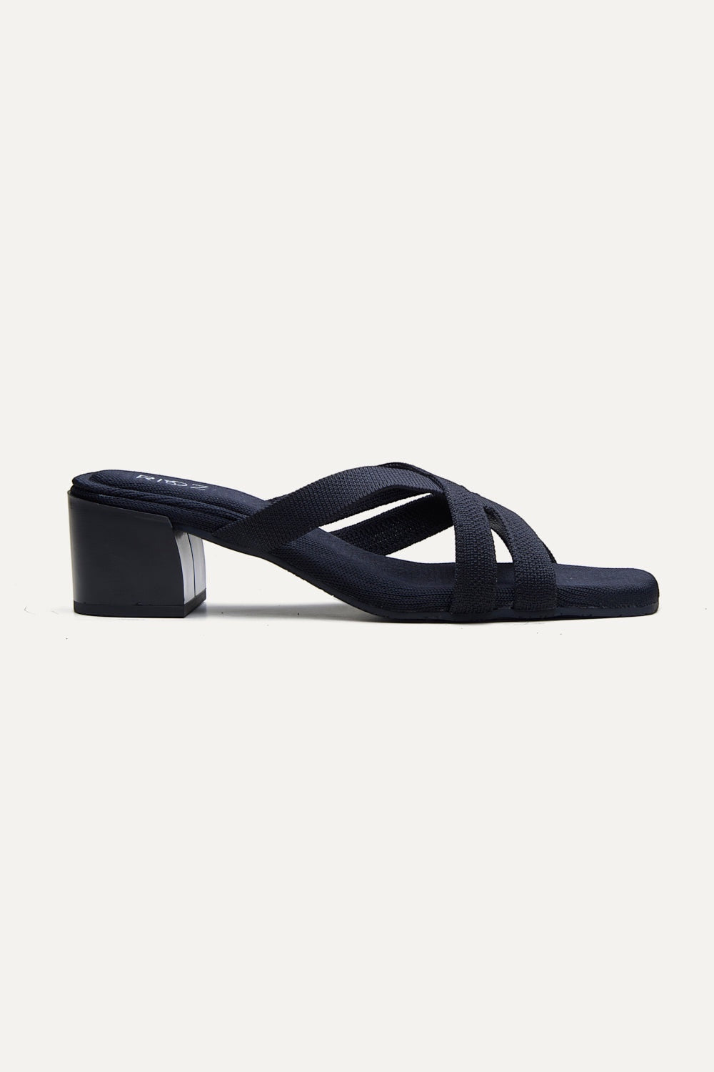 Mila Heel