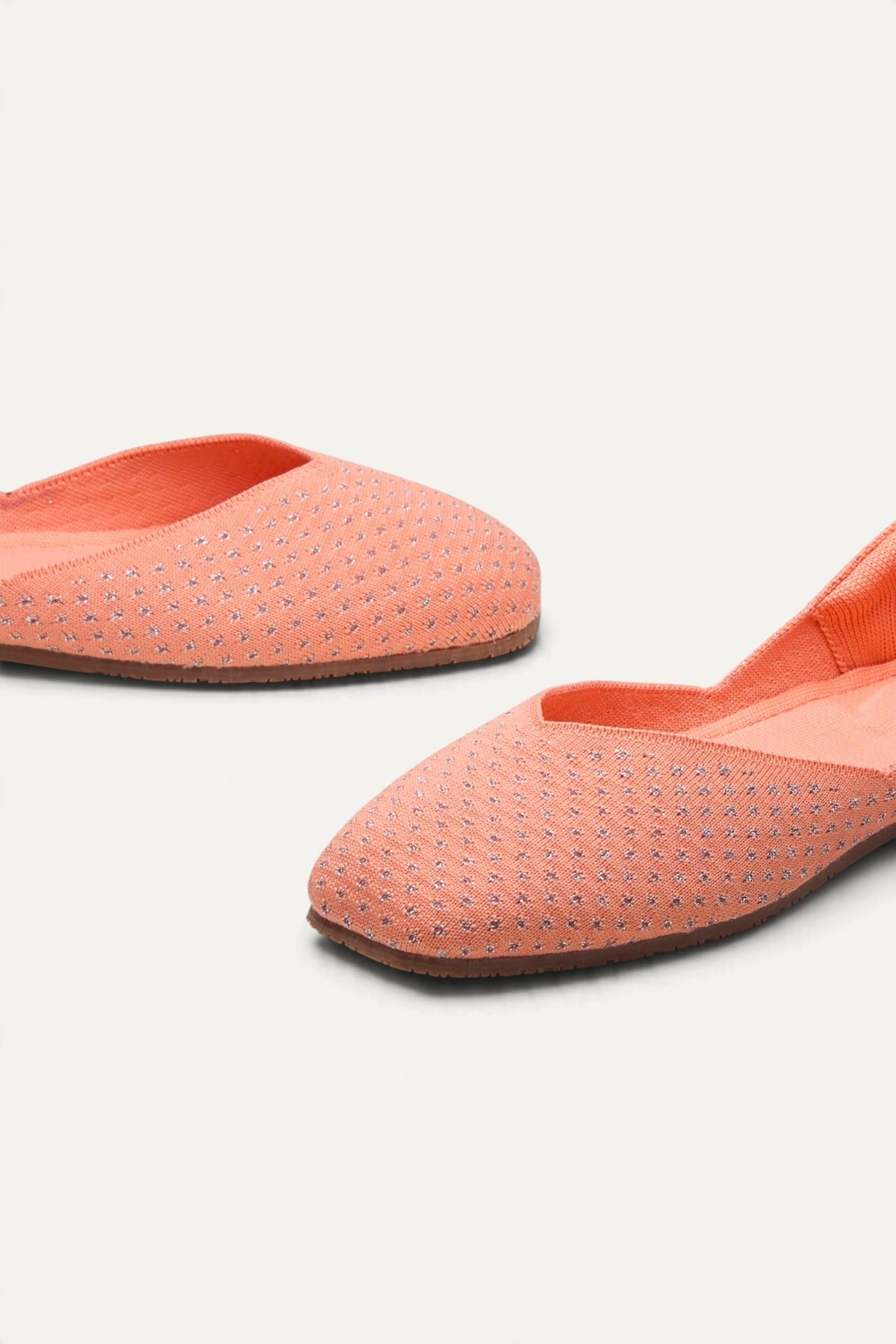 Sitara Juttis in Coral Silver, pair, front view
