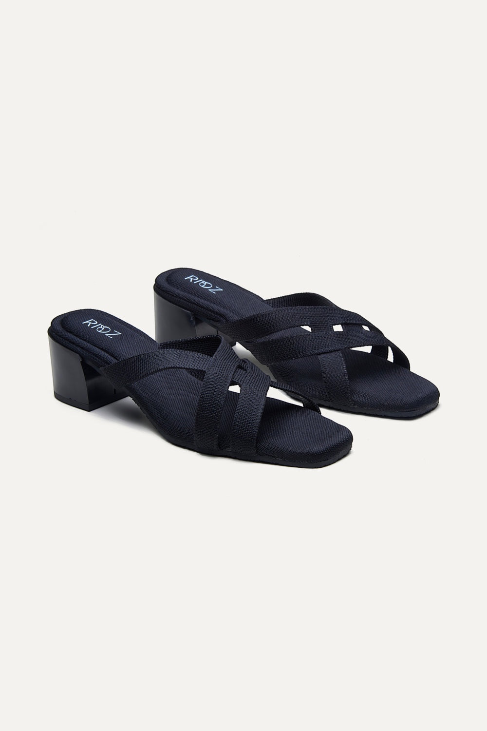 Mila Heel