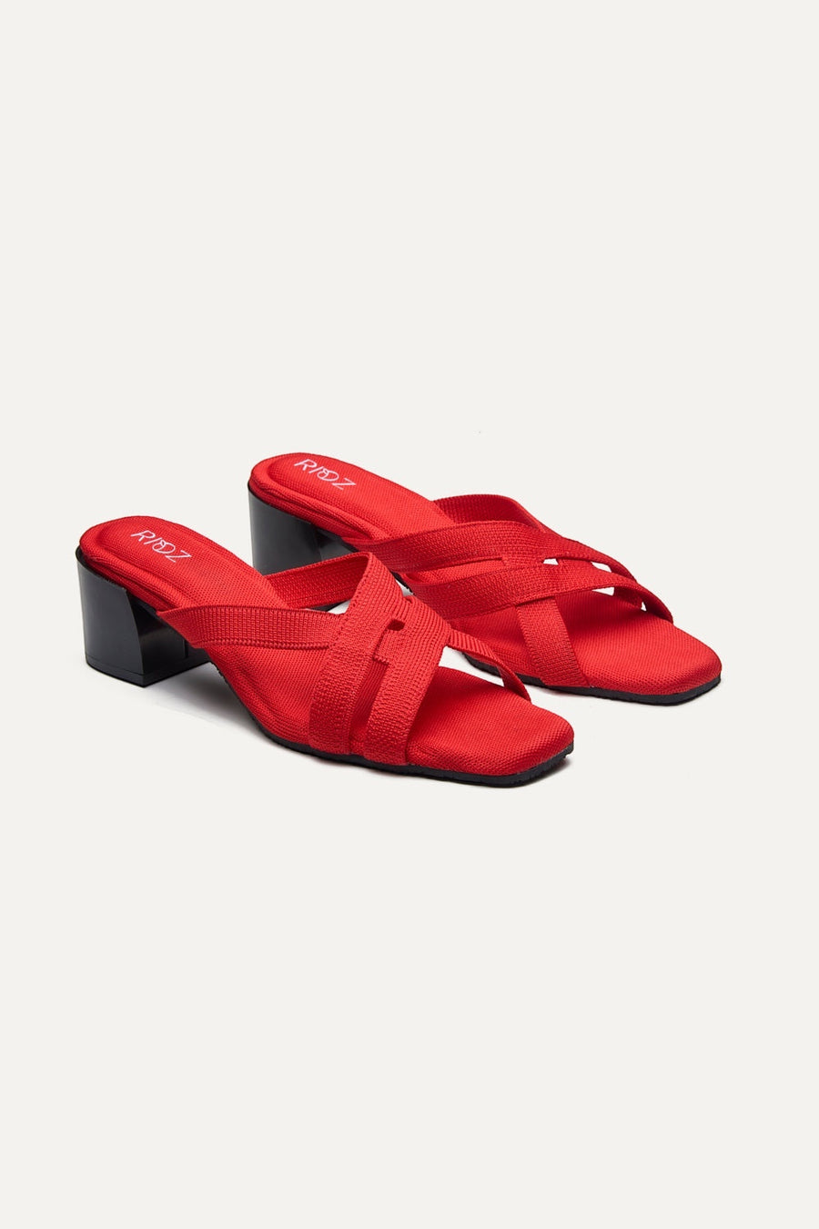 Mila Heel