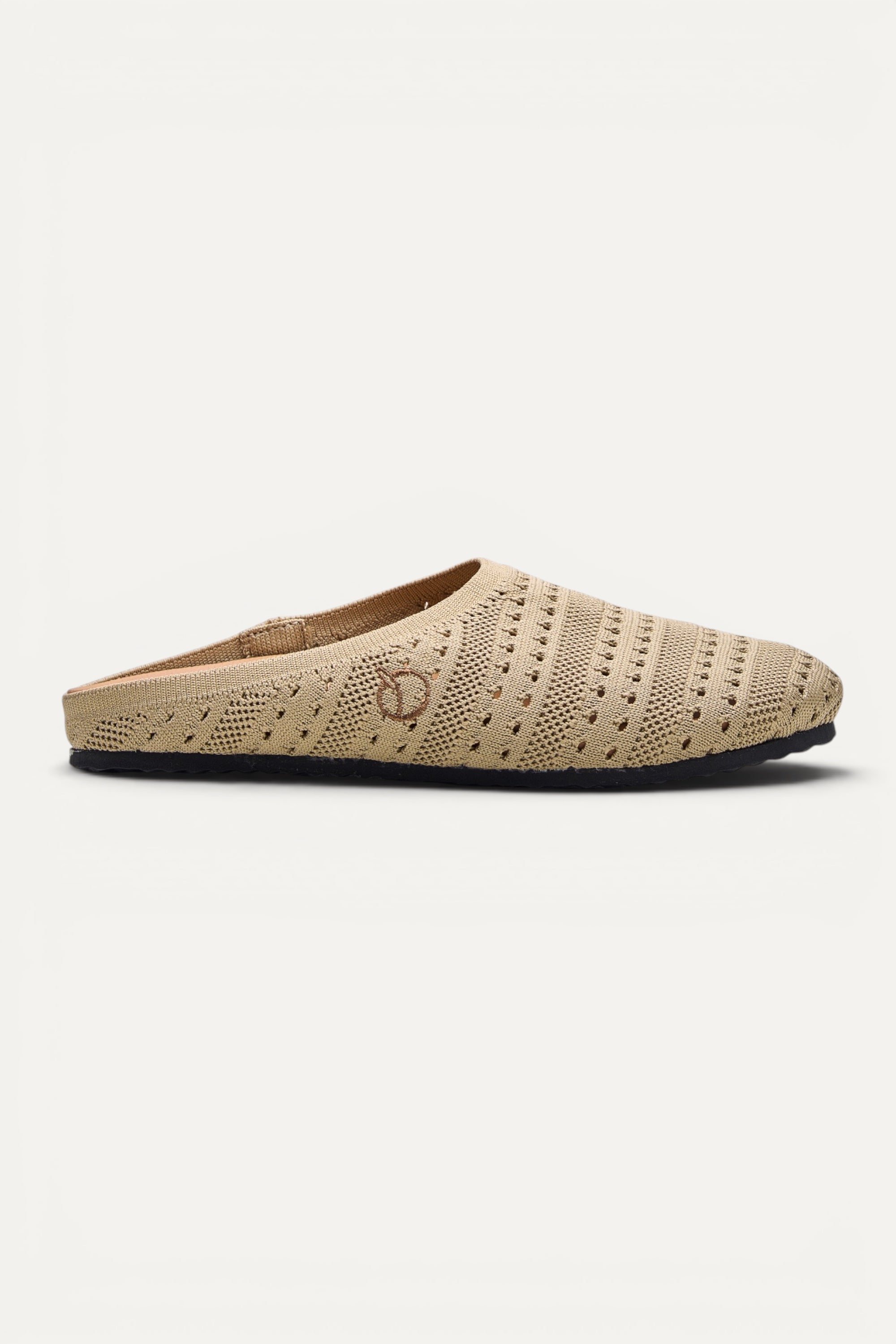 Top view of Rioz Lumi Mules (sand), lightweight 350g knit clogs made in India from rPET.