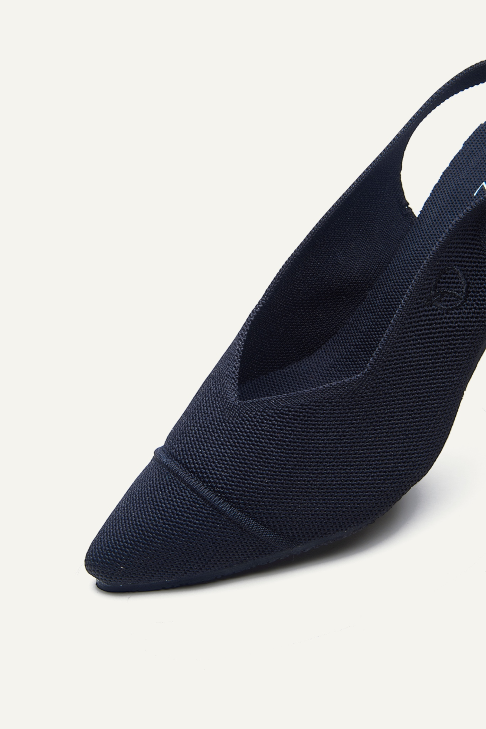 Isla Heel