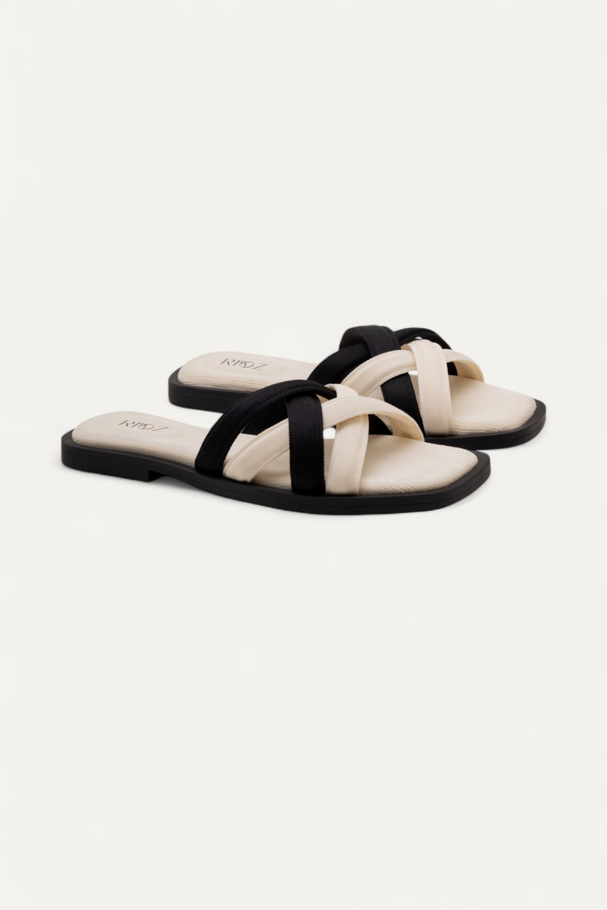 Rioz store-women flats -comfortable-eco friendly-sustainable- flats shoe for women-party wear sandals-white sandal