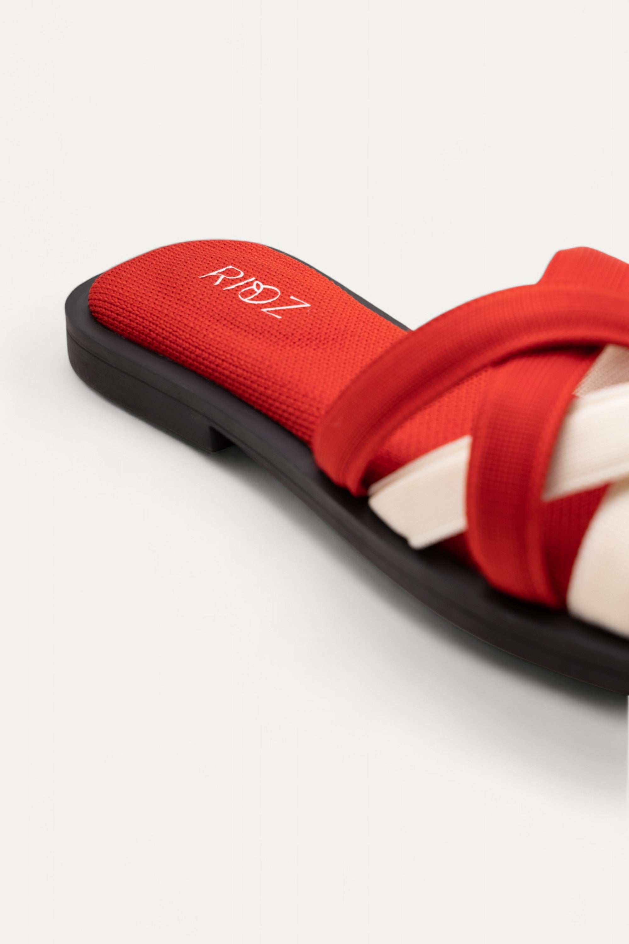 Rioz store-women flats -comfortable-eco friendly-sustainable- flats shoe for women-party wear sandals-red sandal