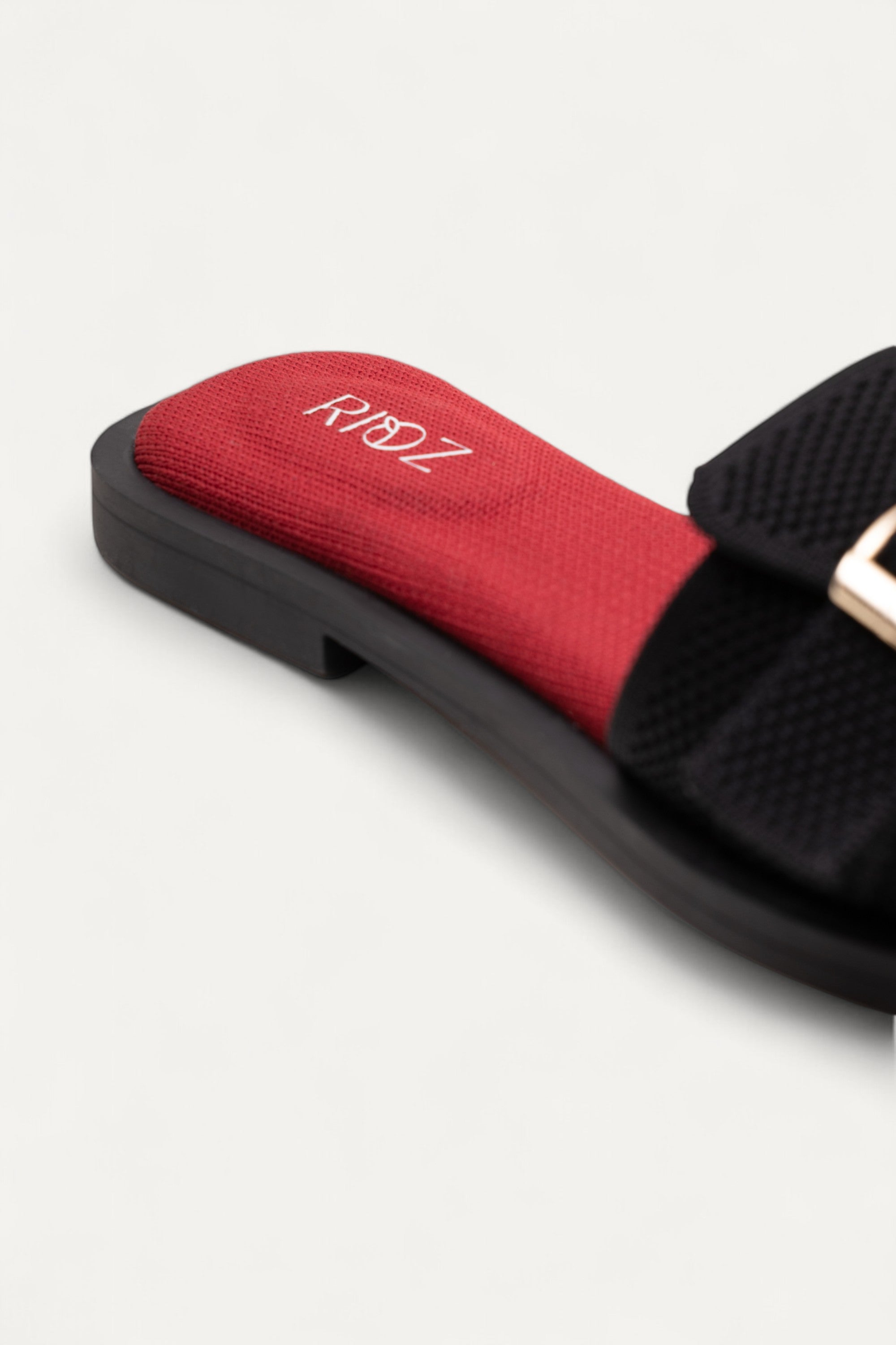 rioz-sandals for women-eco friendly shoe-sustainable -sandals  for girls -casual sandals for ladies

