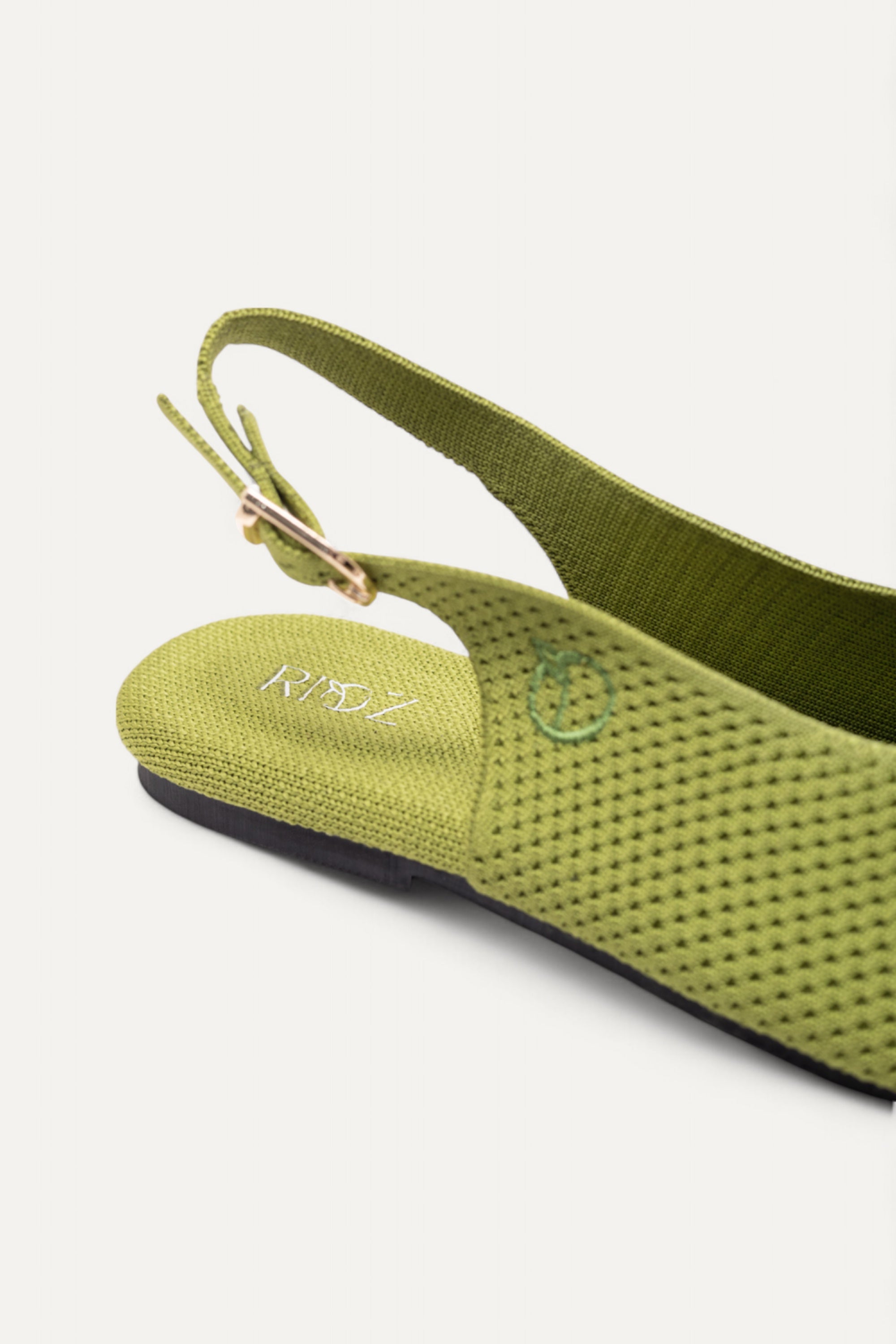 Rioz breathable knitted slingbacks  flats for women with eco-friendly fabric and cushioned sole 