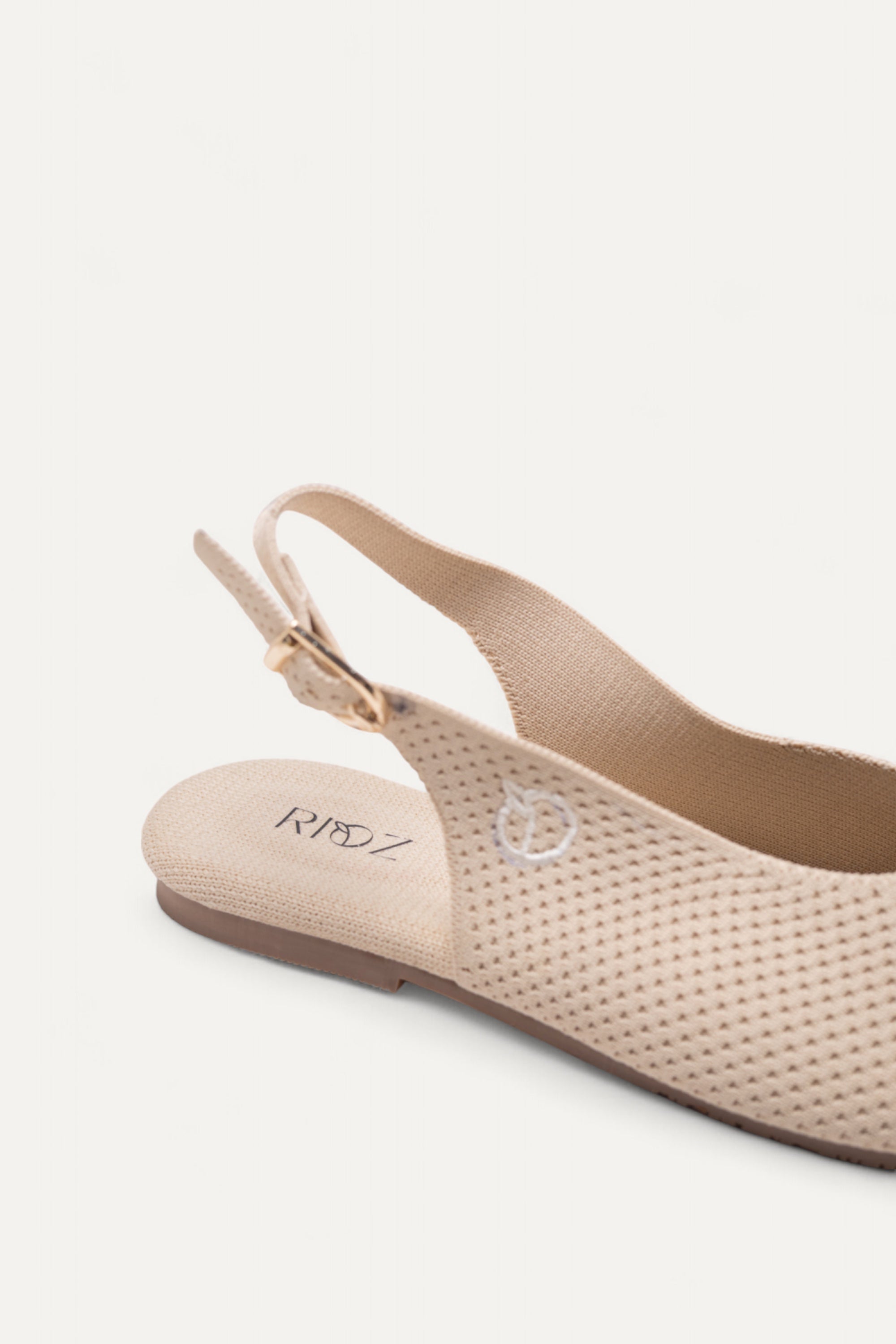 Rioz breathable knitted slingbacks  flats for women with eco-friendly fabric and cushioned sole 