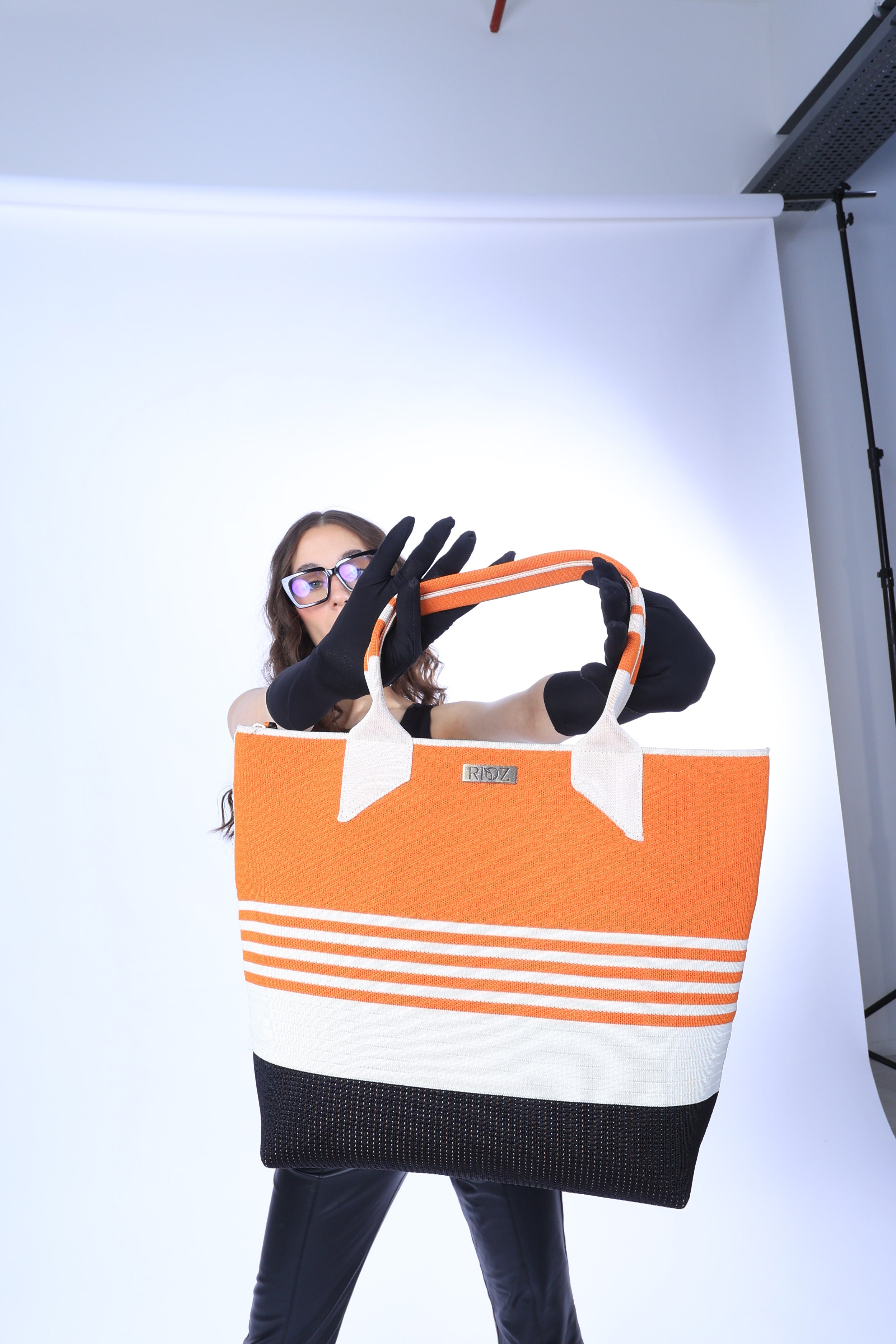 Luna- Zipper Tote Bag