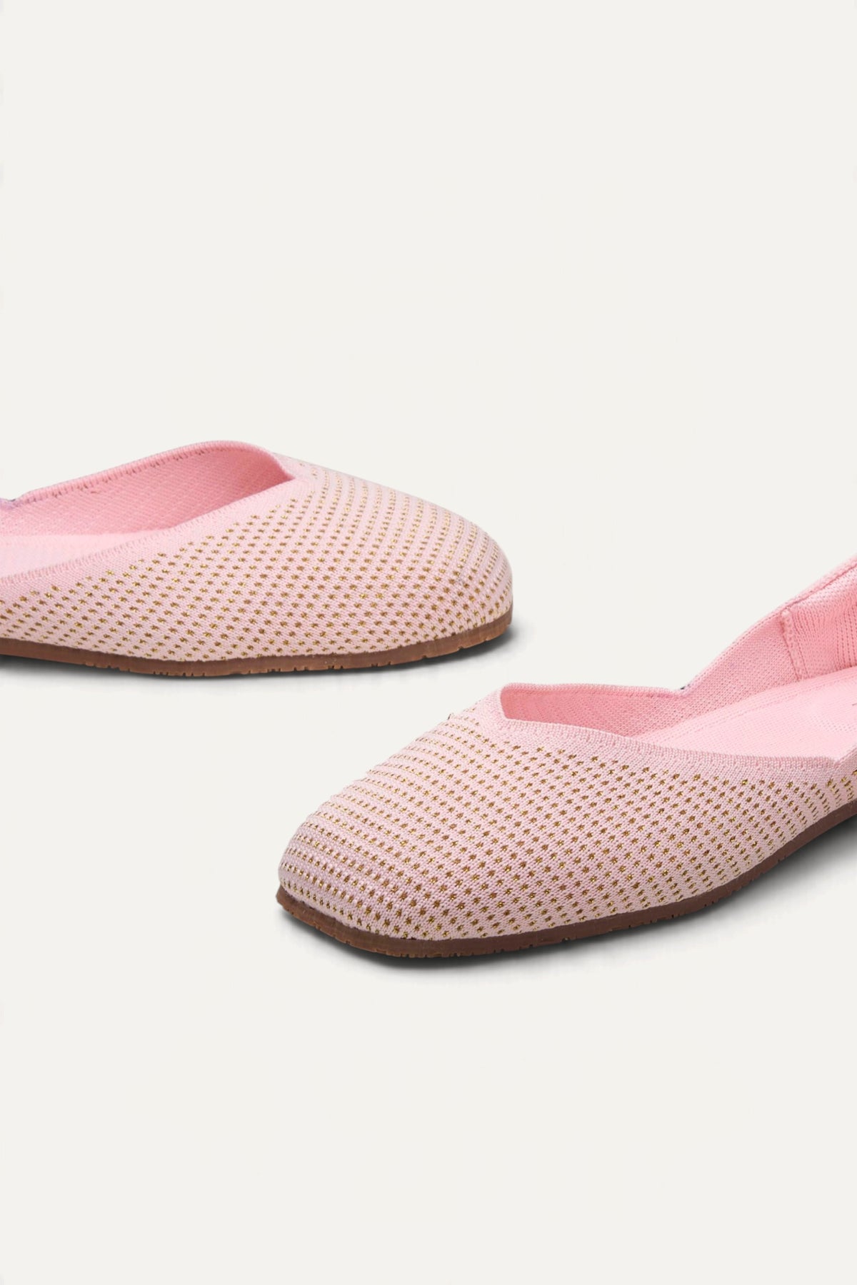 Sitara Juttis in Pink Gold, pair, front view
