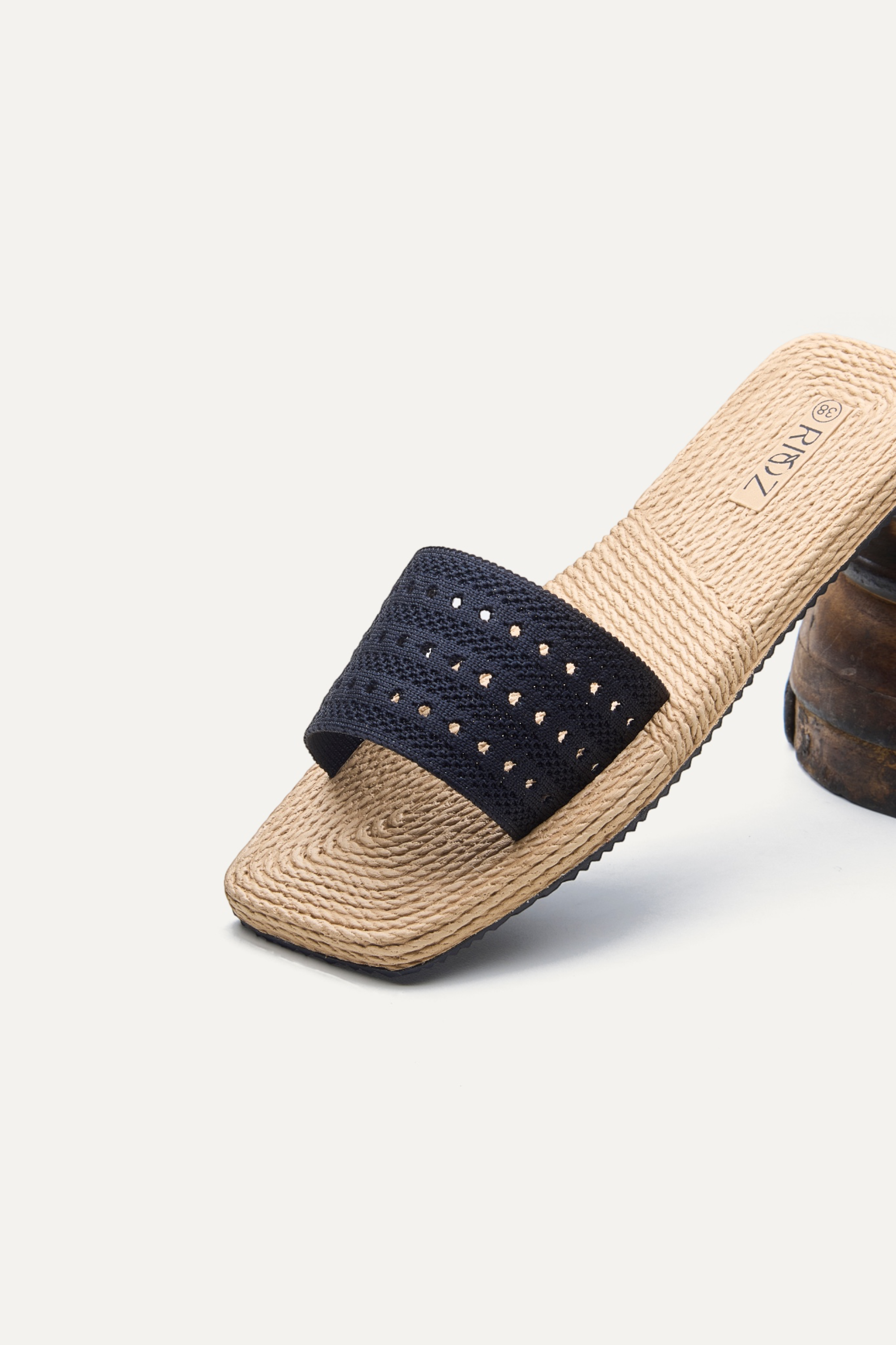 Bay Sliders
