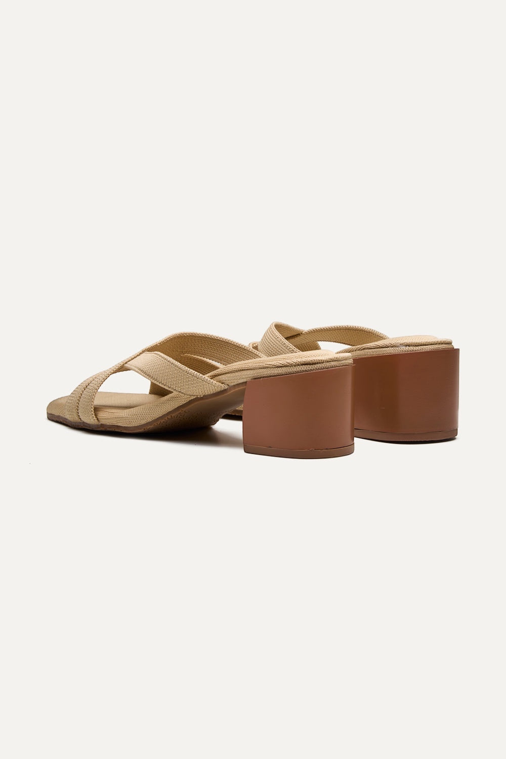 Mila Heel
