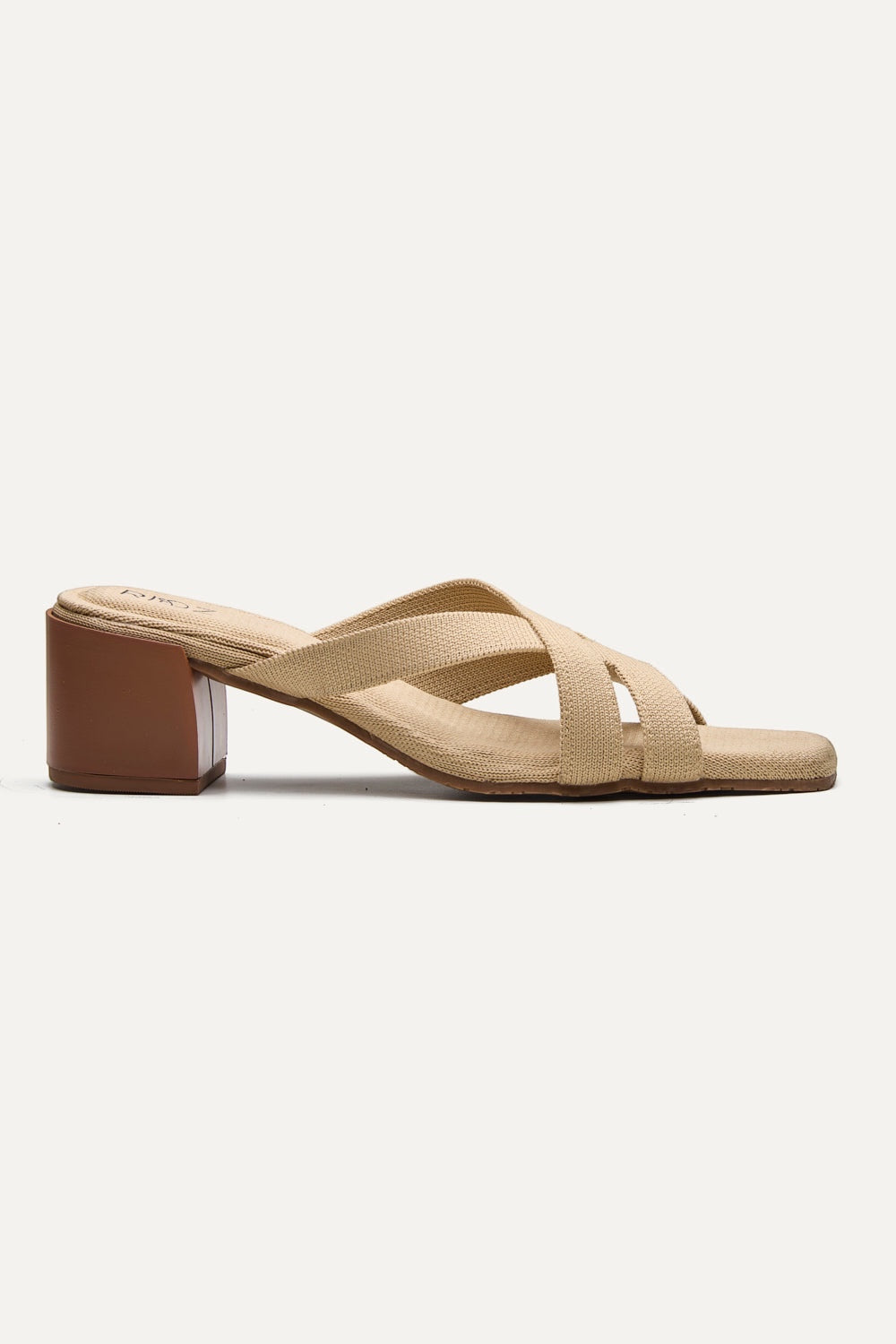 Mila Heel