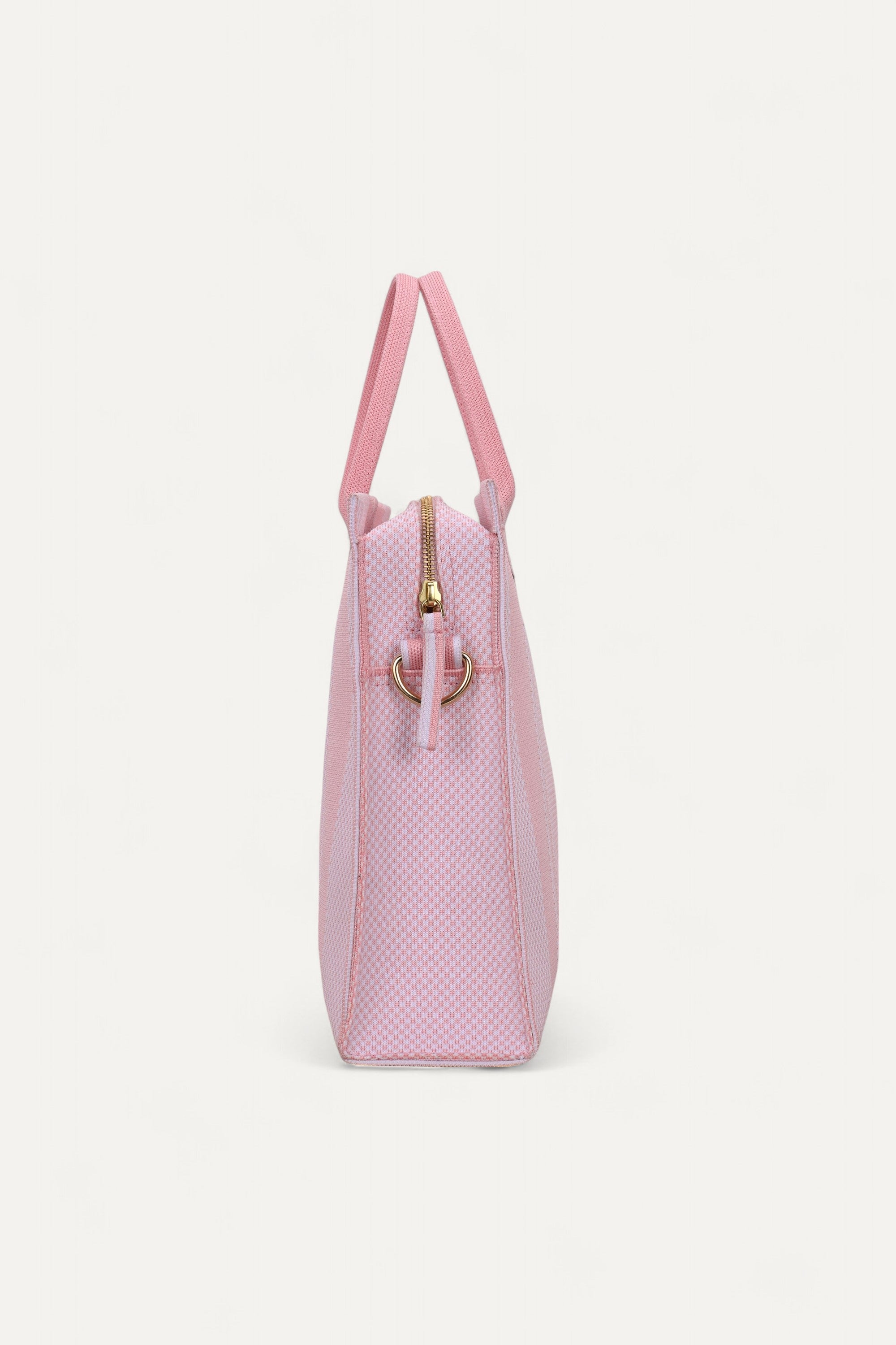 RIOZ-Eco-friendly women’s messenger office bag—durable, spacious, and made from sustainable materials, perfect for professional and everyday use.

