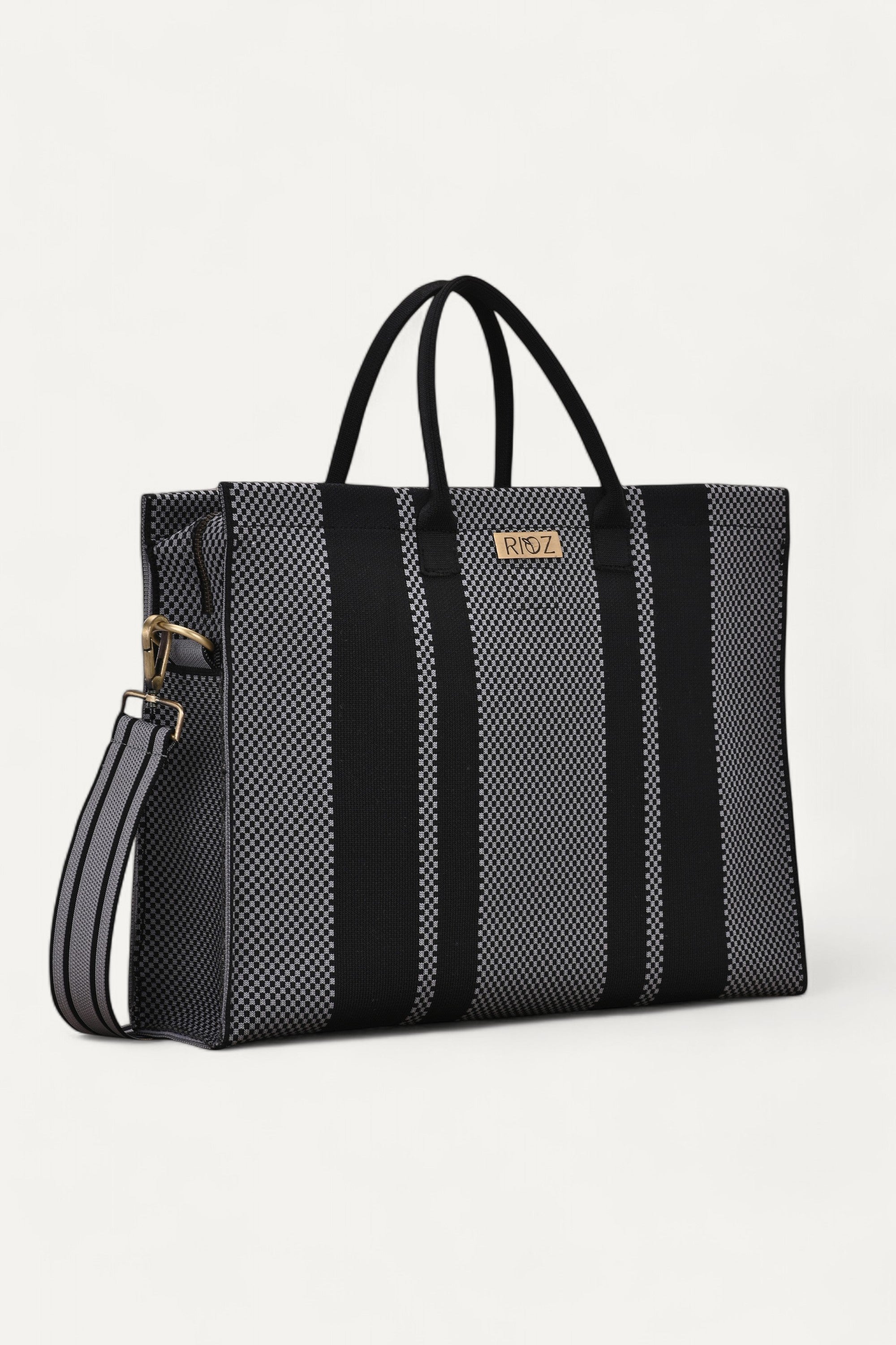 Zoro- Messenger Bag