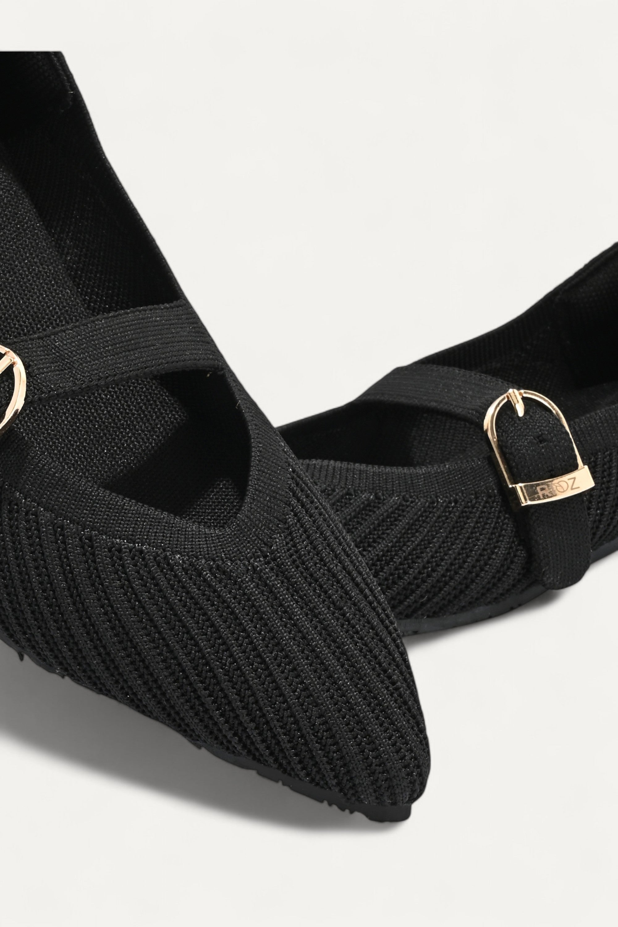 The Pointed Toe- Veloce Mary Janes