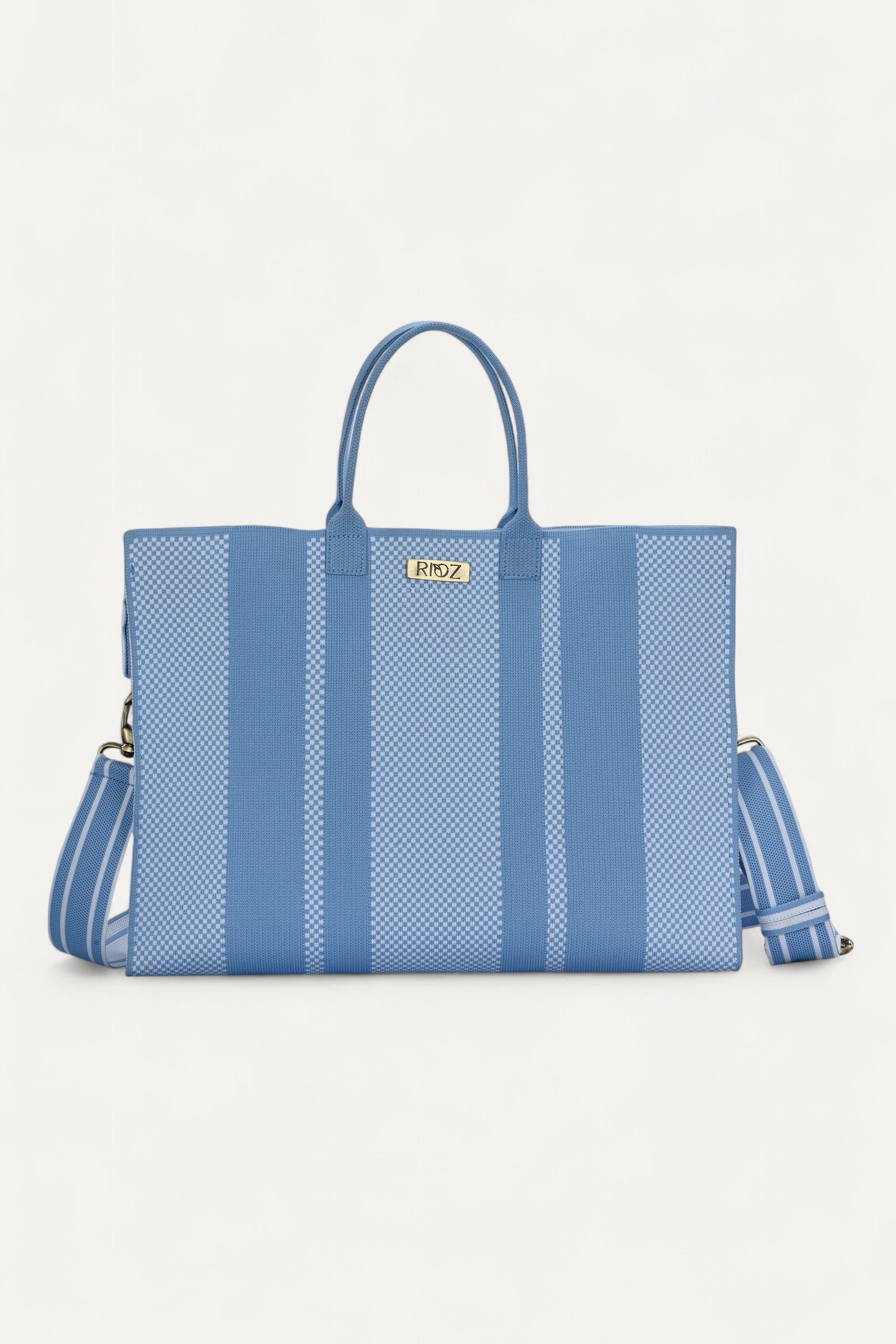 Eco-friendly women’s messenger office bag—durable, spacious, and made from sustainable materials, perfect for professional and everyday use.


