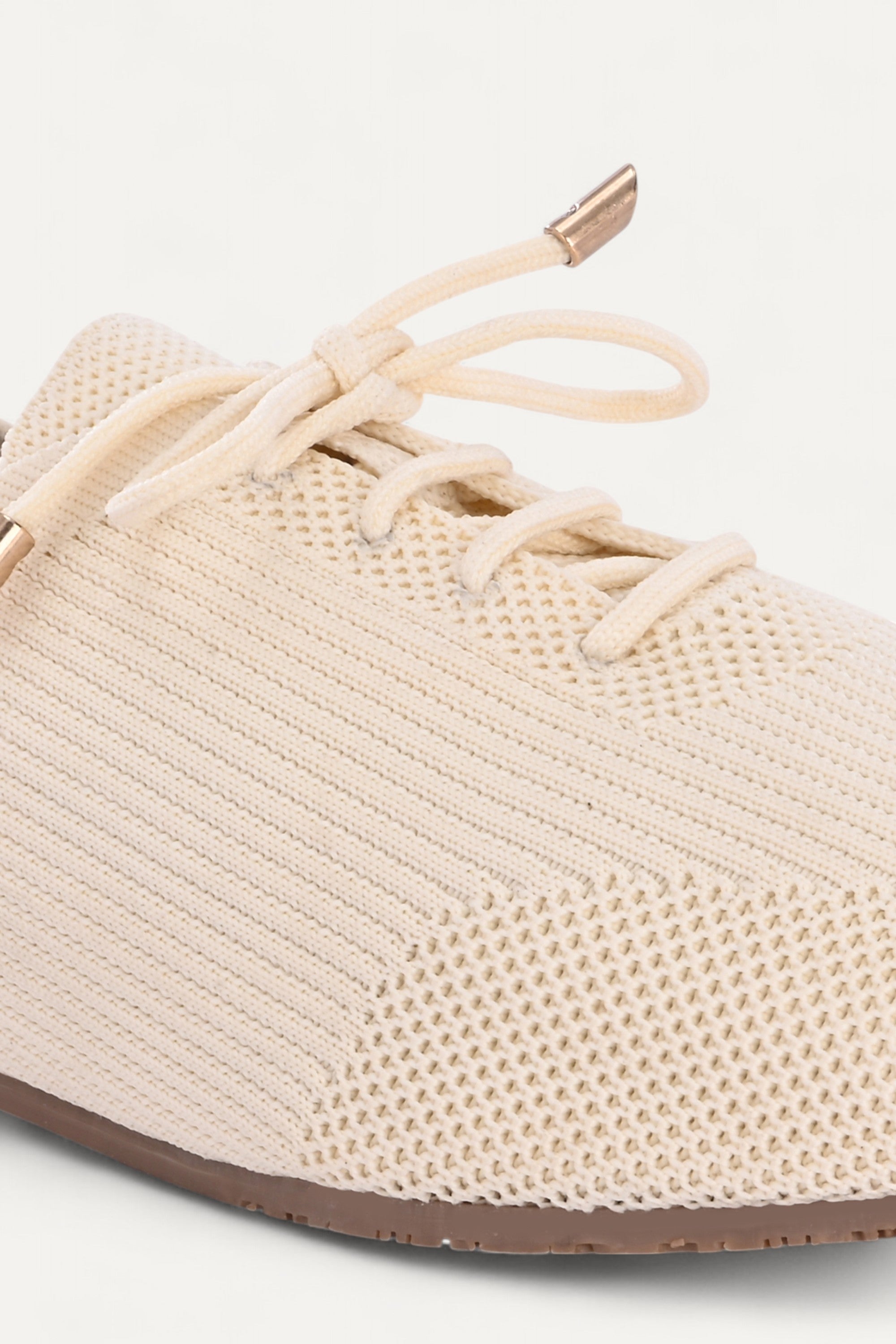 rioz store- sneakers for women- lace up sneakers - eco friendly shoe-sustainable footwear-beige loafers-cream loafers