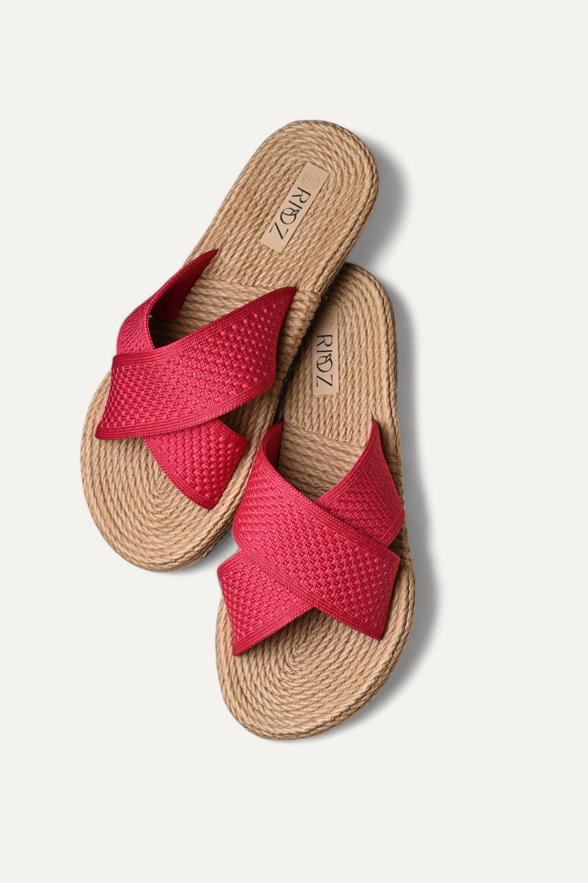 Rioz store-women flats -comfortable-eco friendly-sustainable- flats shoe for women-party wear sandals-pink cross sandal
