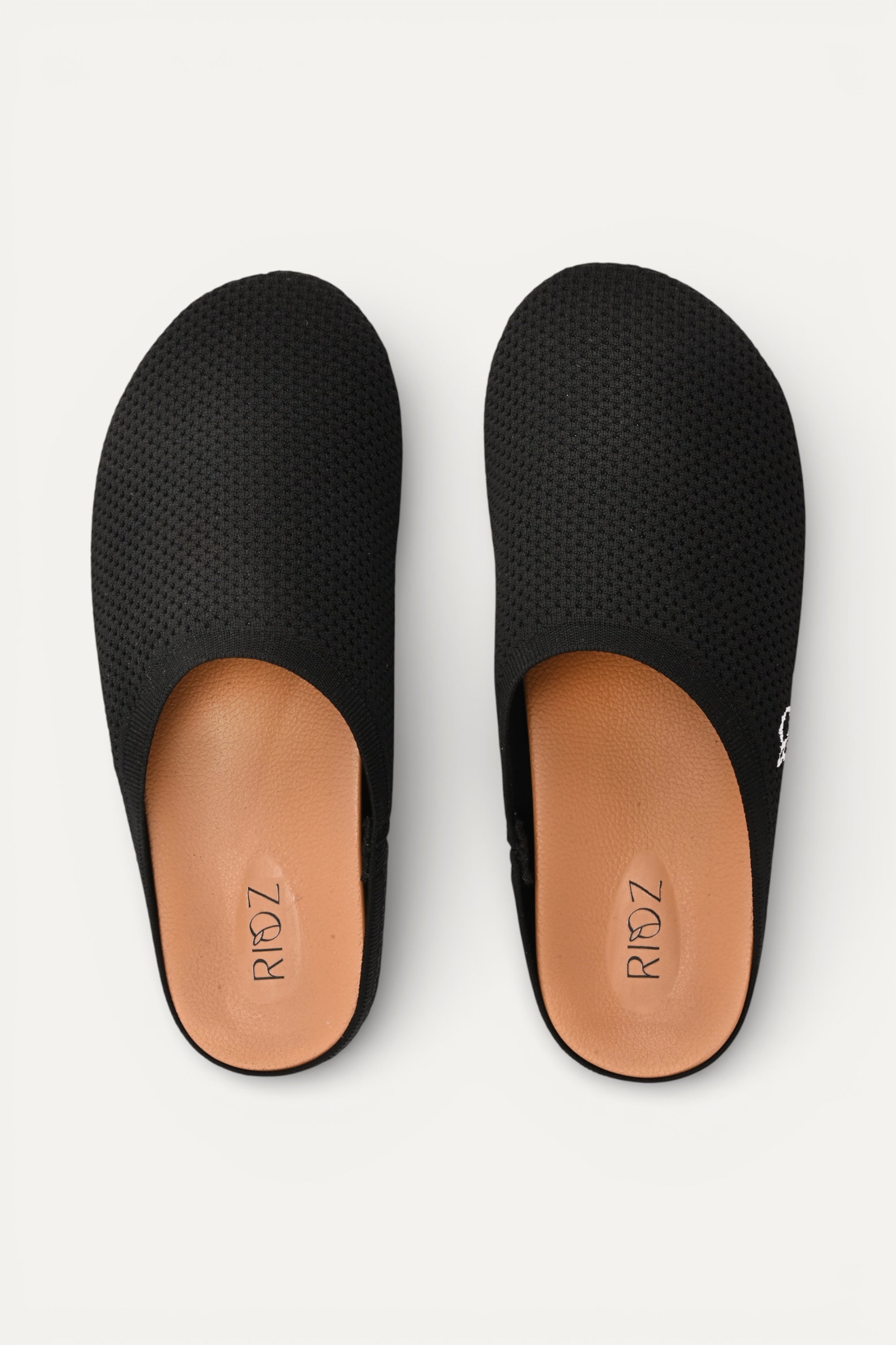 Rioz women black slip-on loafers breathable, knit fabric  and soft cushioned insole casual footwear