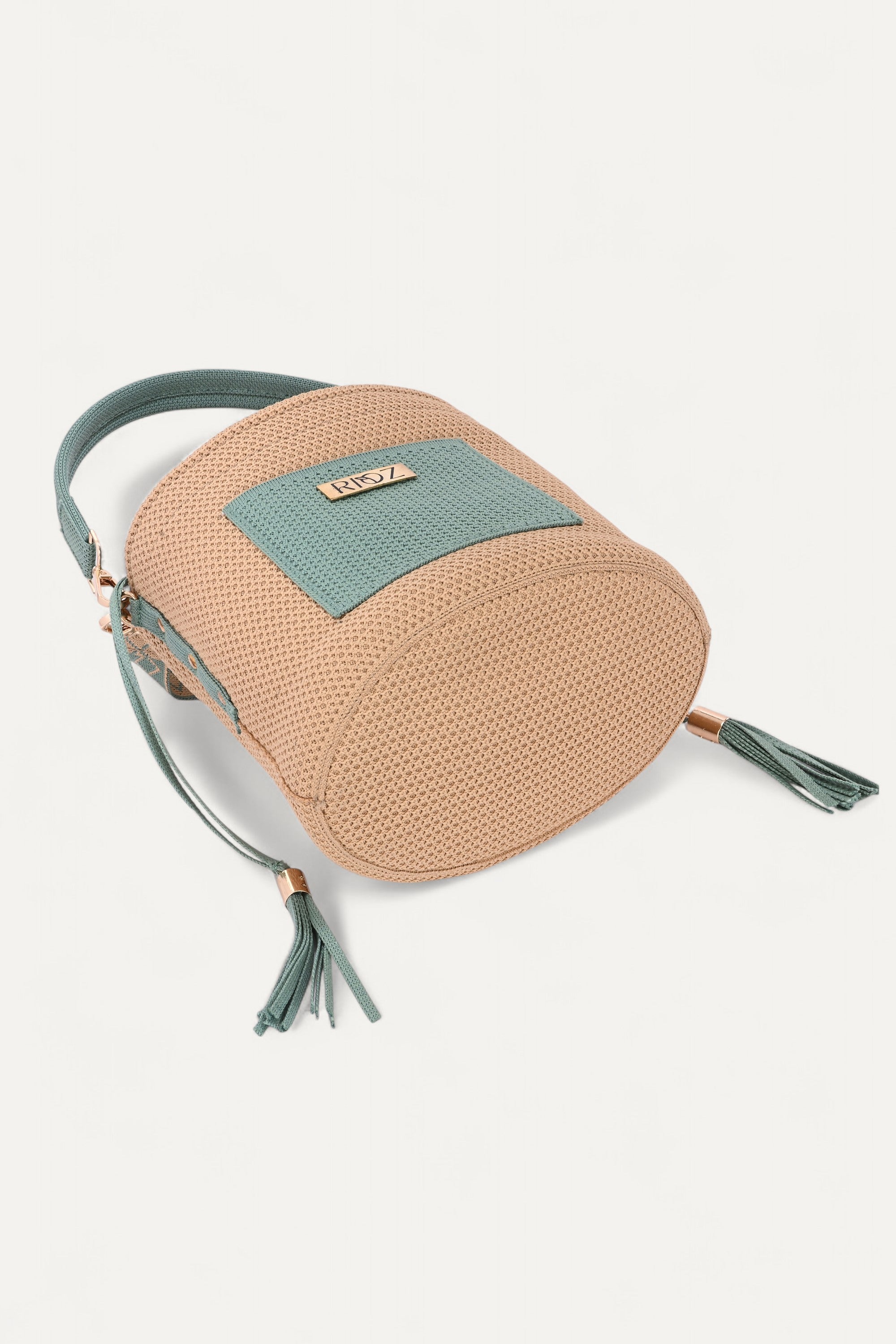 Icon- Bucket Bag