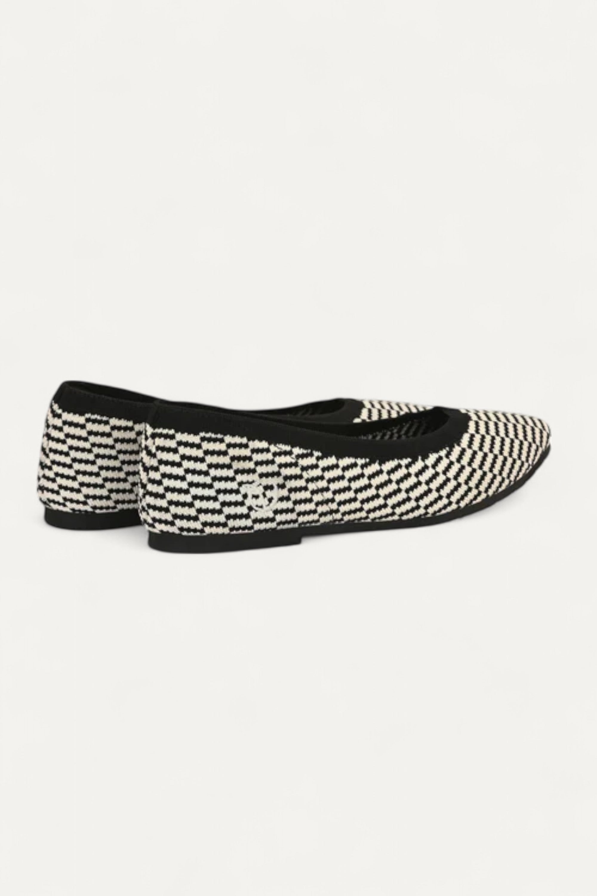 The Almond Toe- Signature Flats