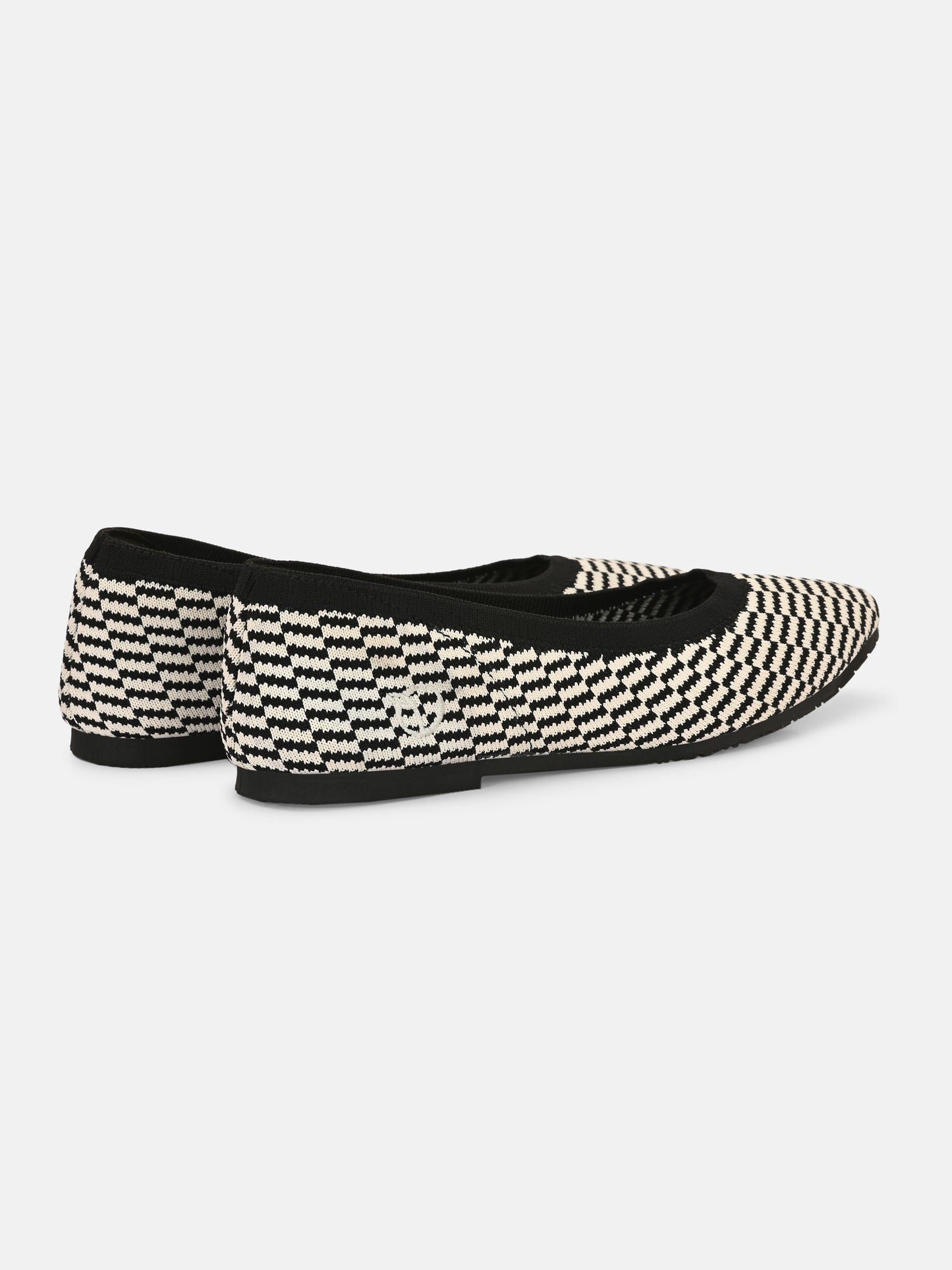 rioz-bellies for women - black bellies-bellies footwear-white bellies-bellies flat -flat bellies for girls- black sandals-black flats-lack and white bellies-girls bellies