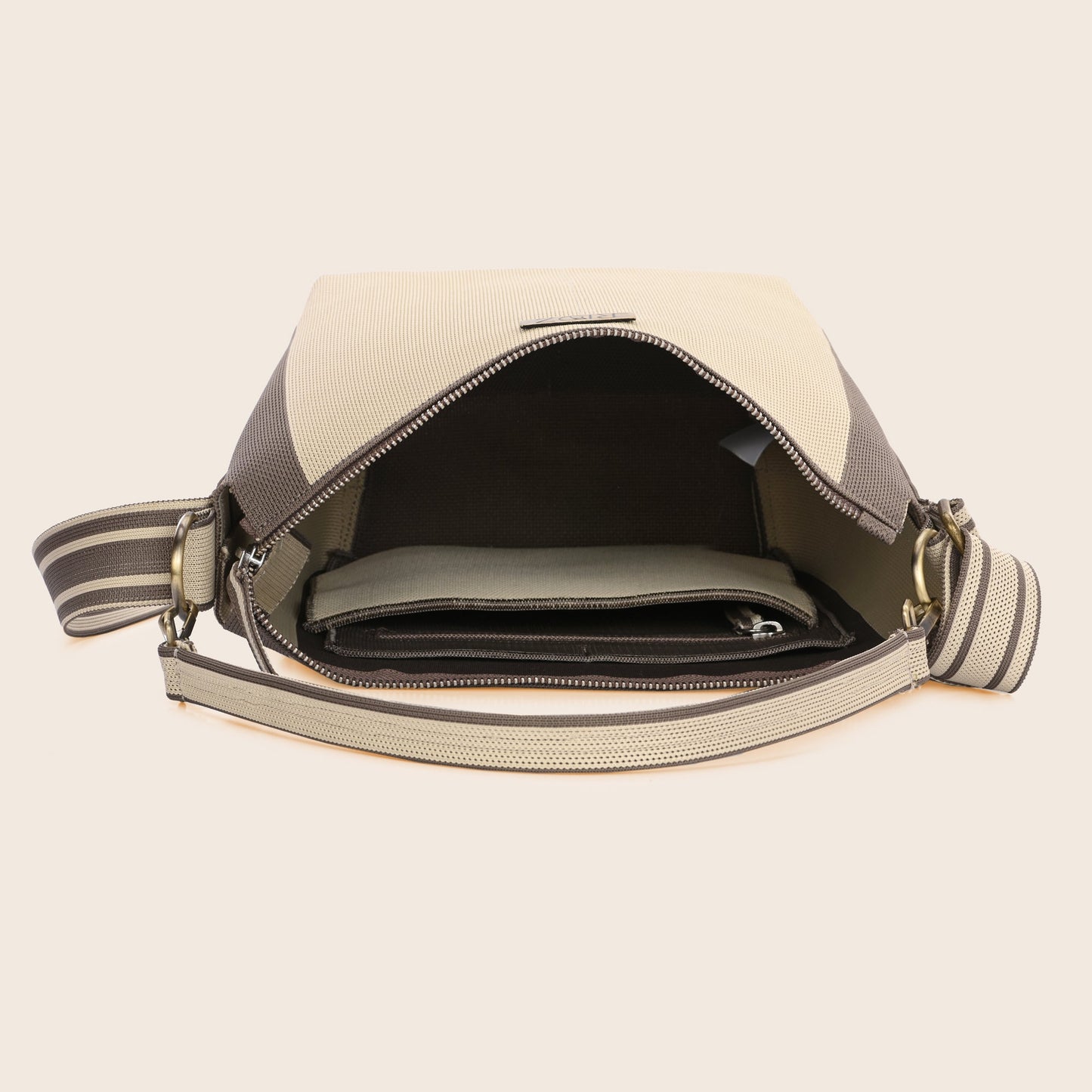 Atlas - Crossbody Sling Bag - Cream - Rioz