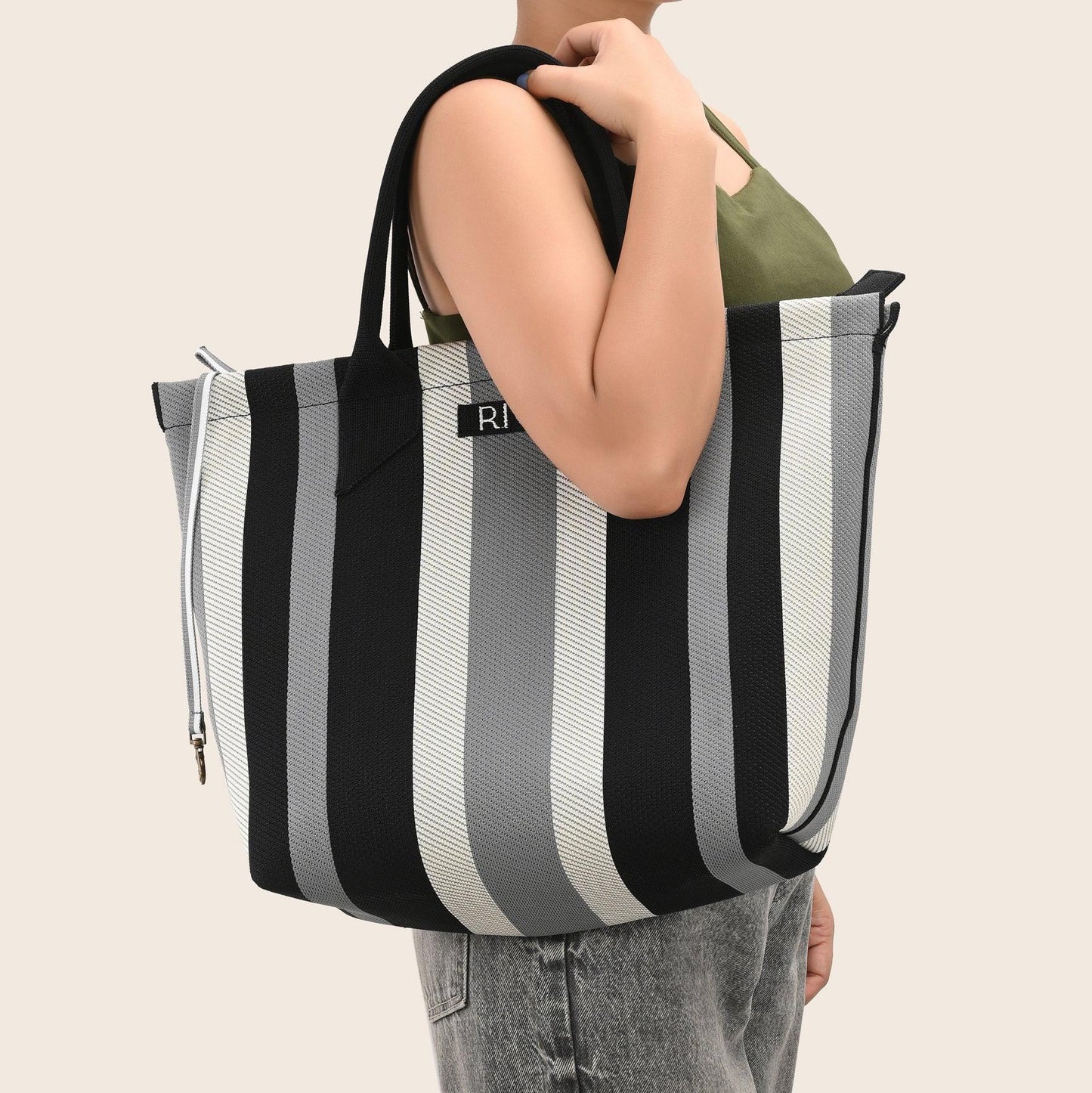 Raven - Carry Your Stripes Zipper Tote - Grey - Rioz