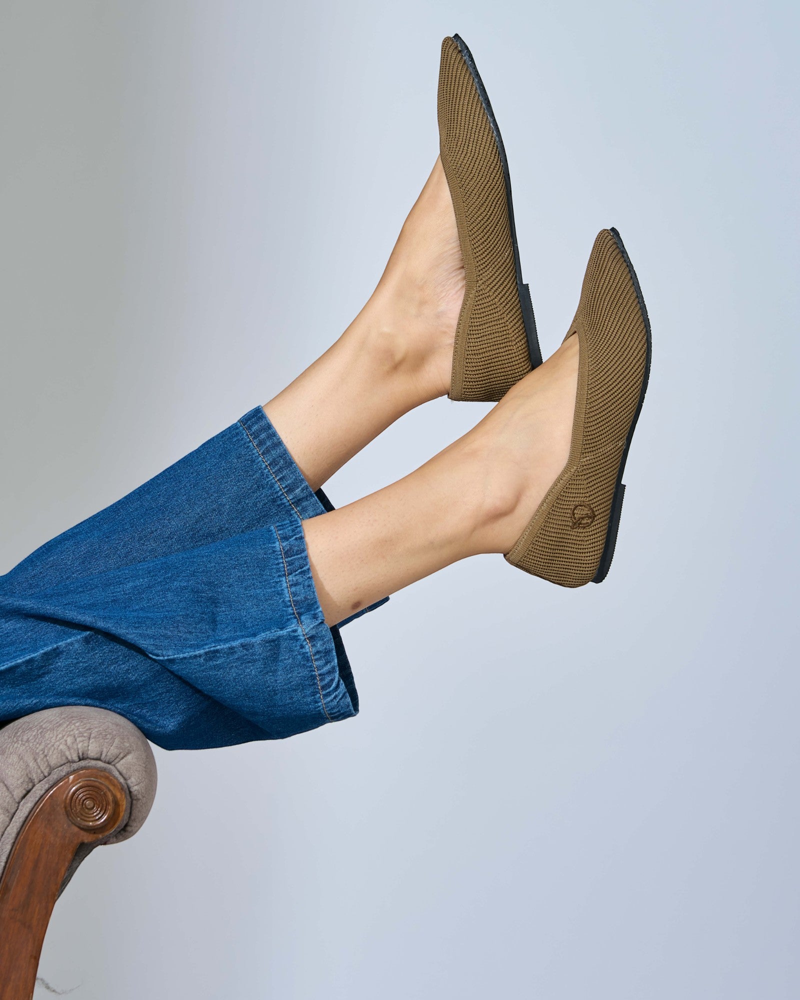 Pointed Toe Womens Feet In Flats Girls Brown Pointed-Toe Ballet