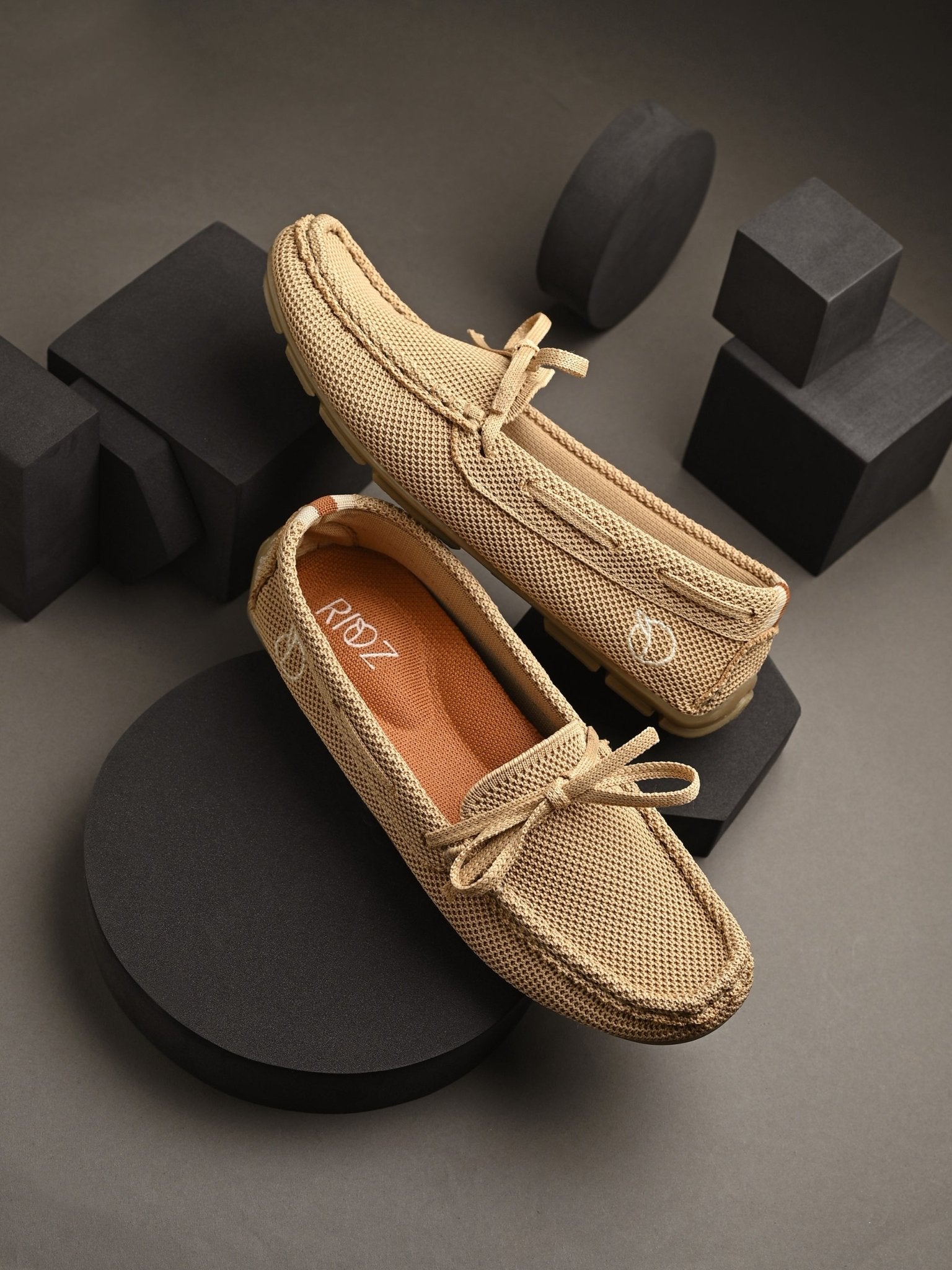 The Lace Up Woman Loafer - Rioz